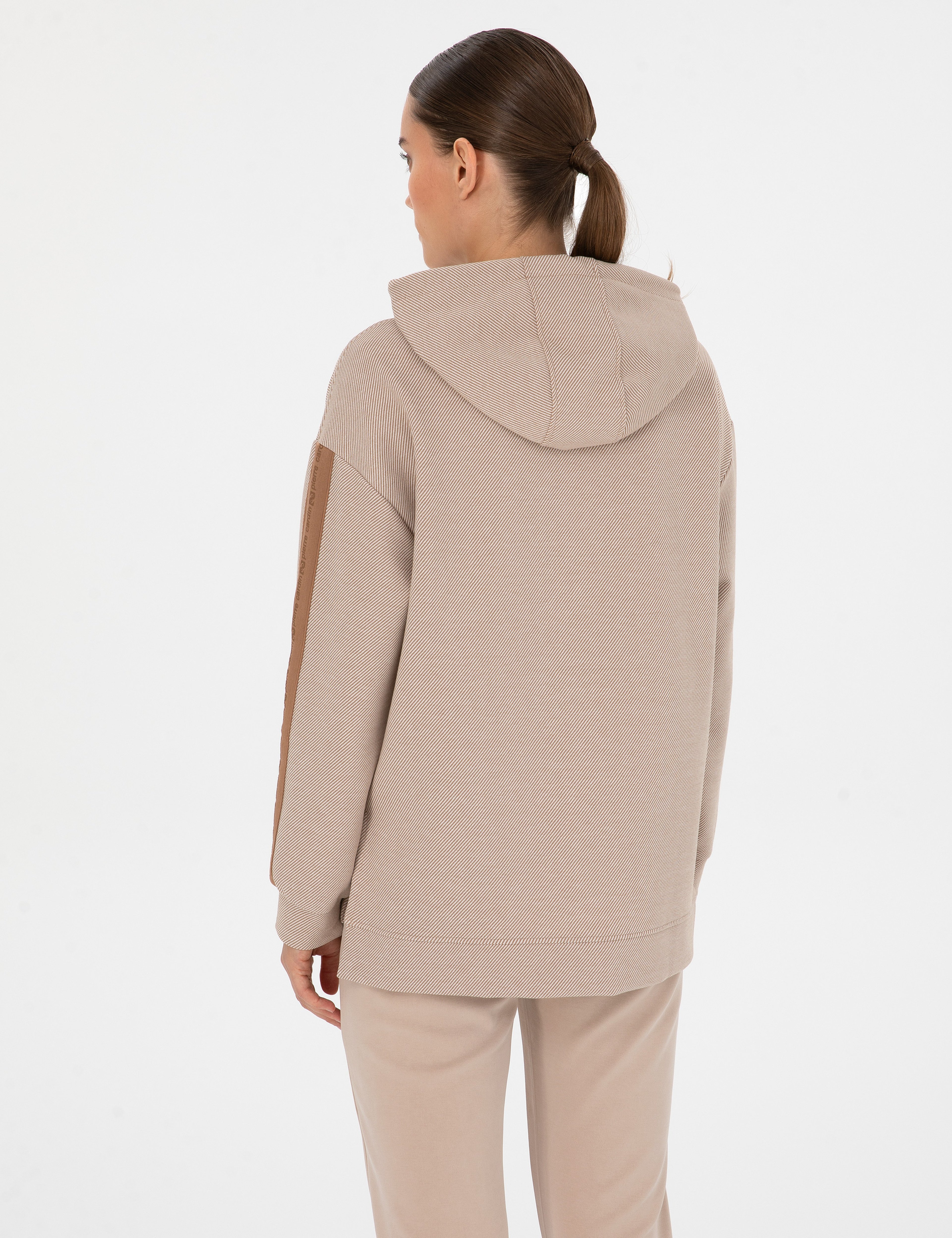 Camel Comfort Fit Sweatshirt - Image 5