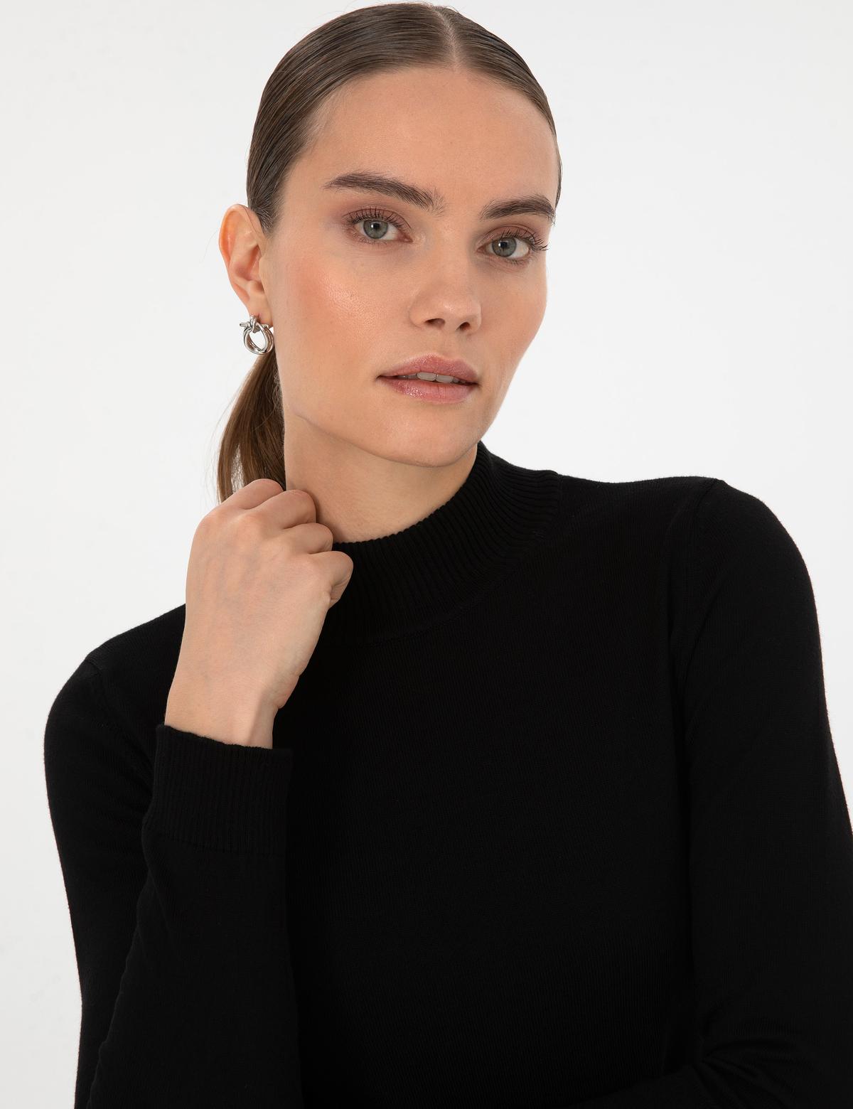 Siyah Slim Fit Yarım Balıkçı Yaka Basic Kazak - 50315768039