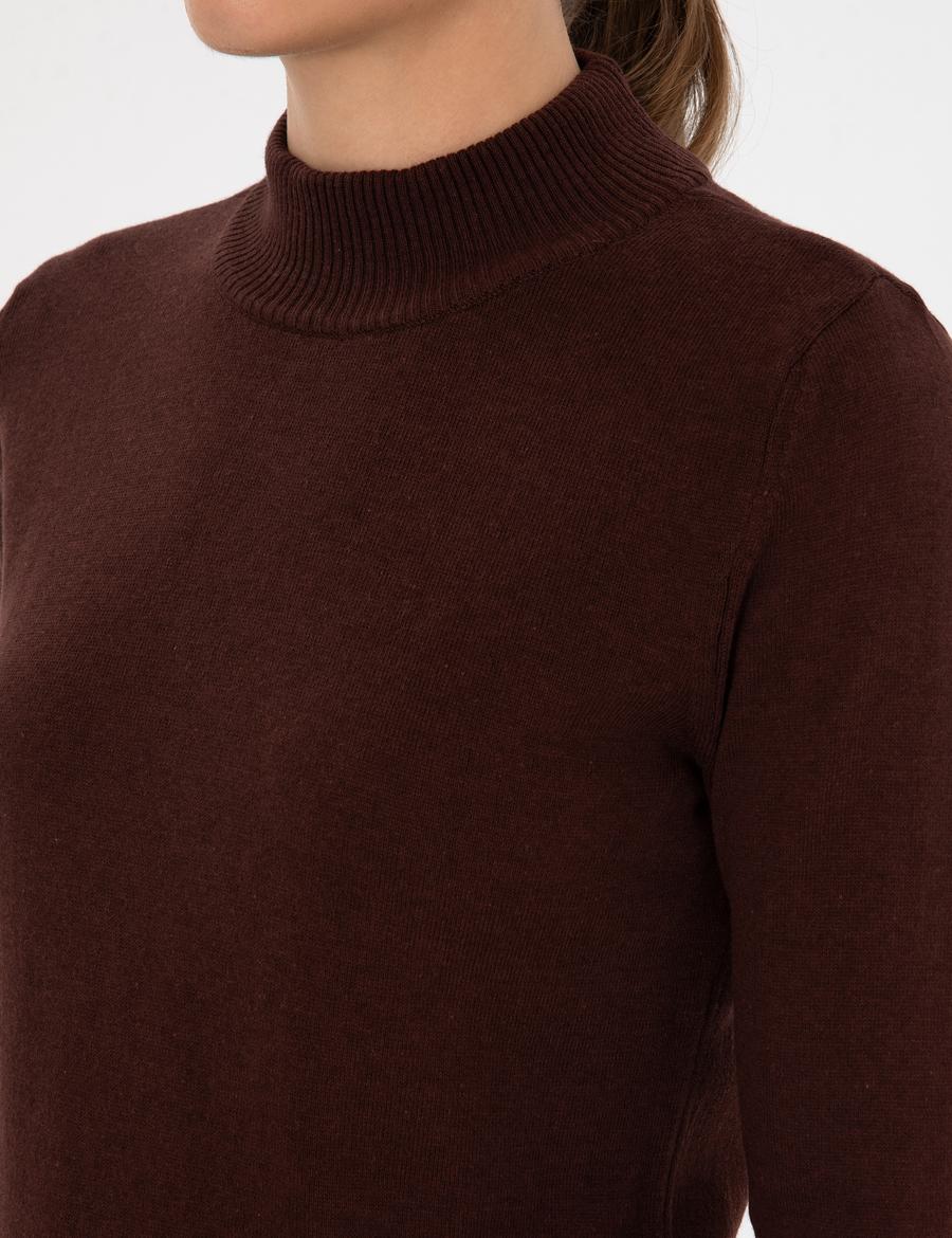 Kahverengi Slim Fit Yarım Balıkçı Yaka Basic Kazak