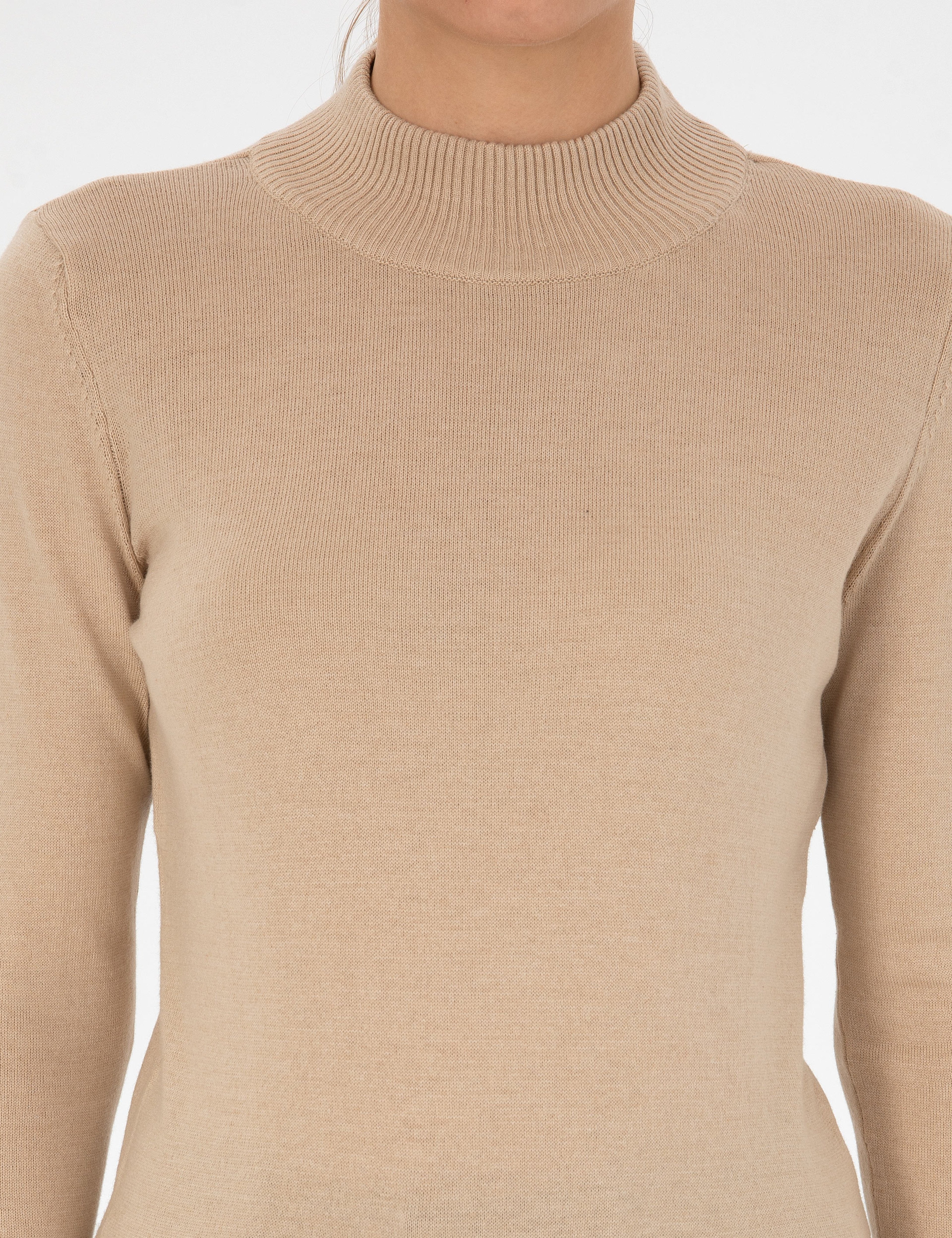 Bej Slim Fit Yarım Balıkçı Basic Kazak