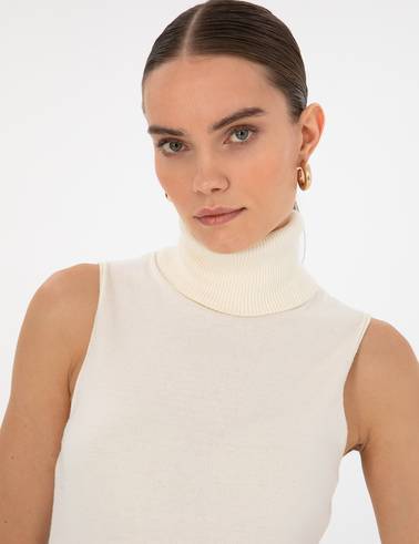 Ekru Slim Fit Balıkçı Yaka Kazak