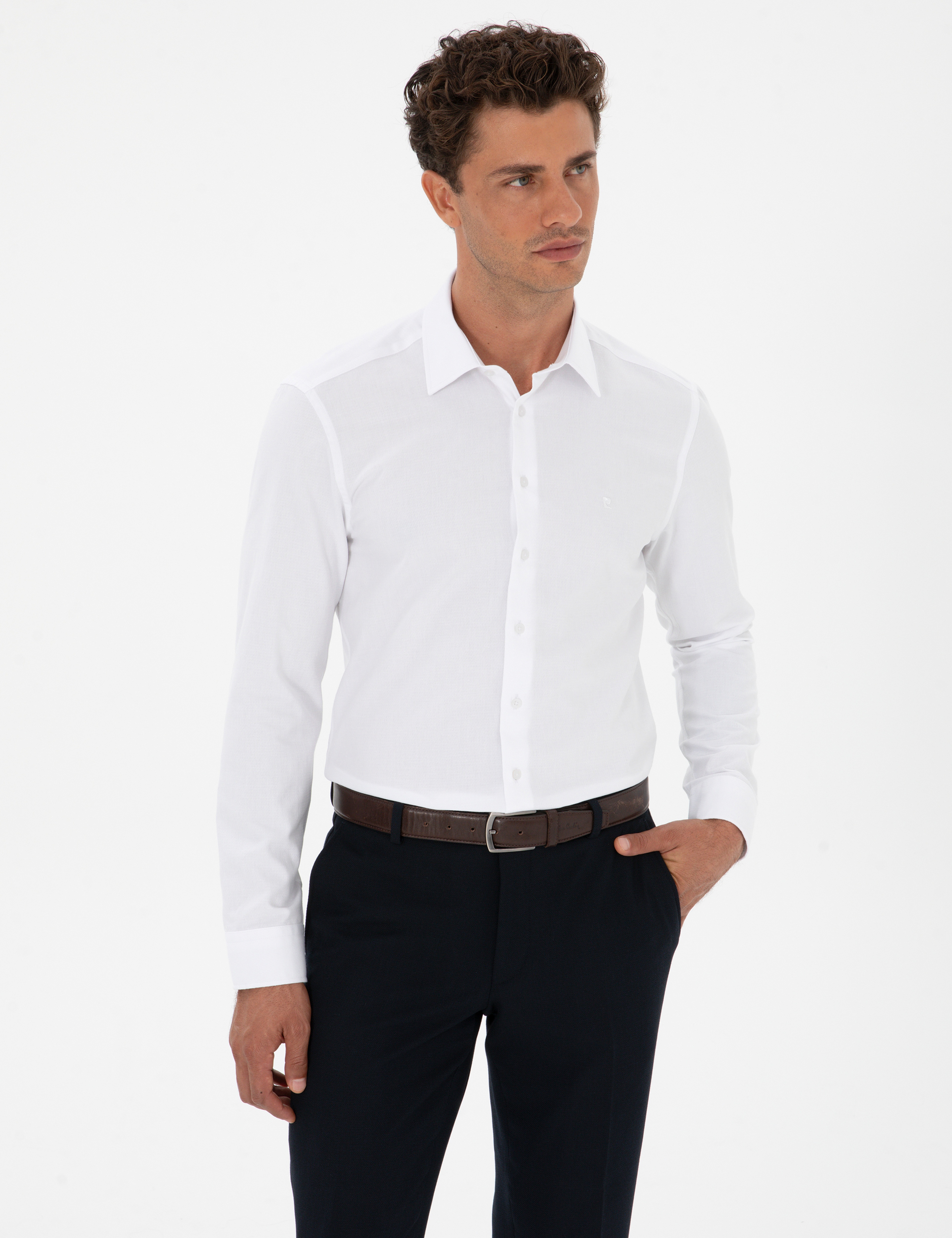 Beyaz Armürlü Slim Fit Gömlek - Image 1