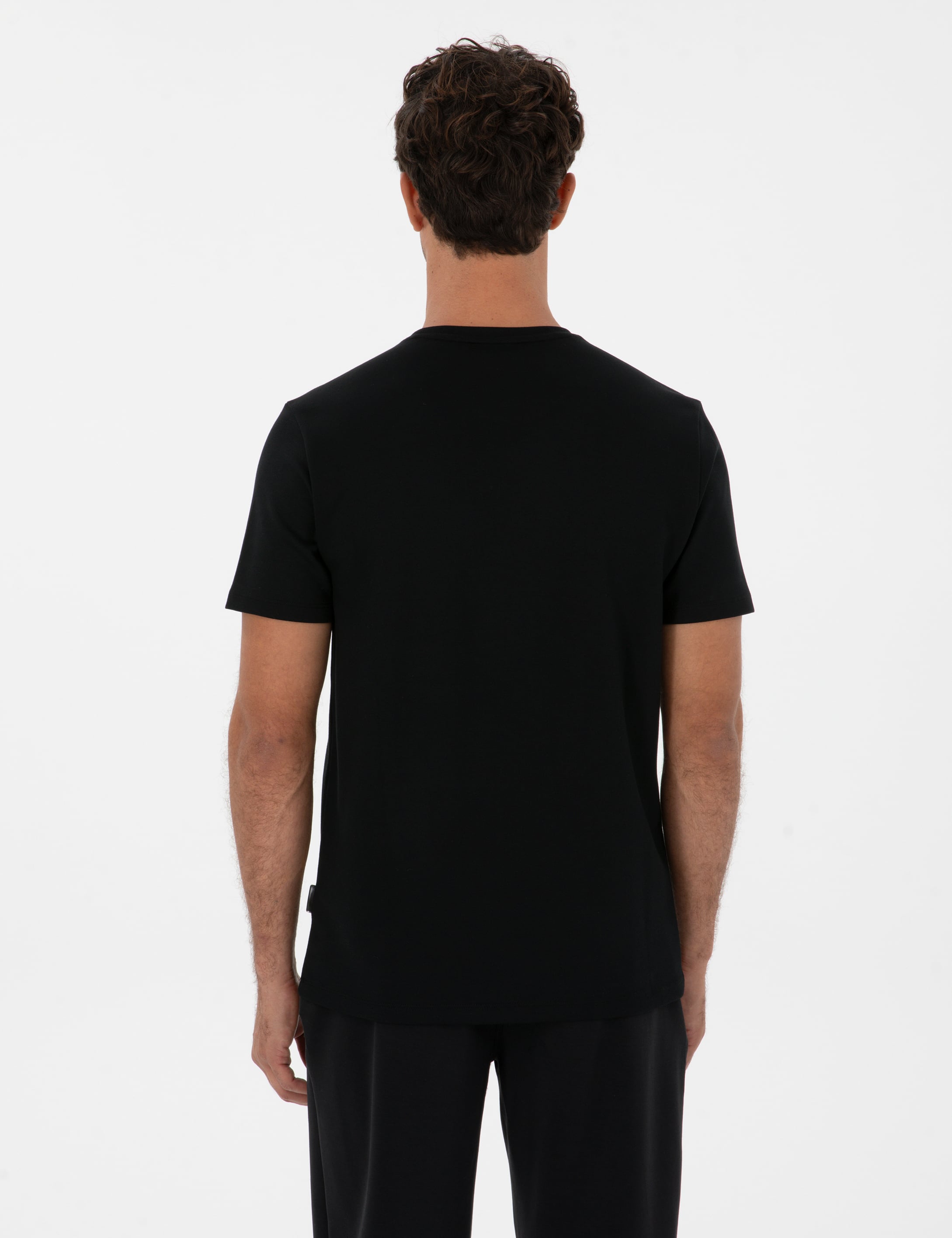 Siyah Regular Fit Tişört
