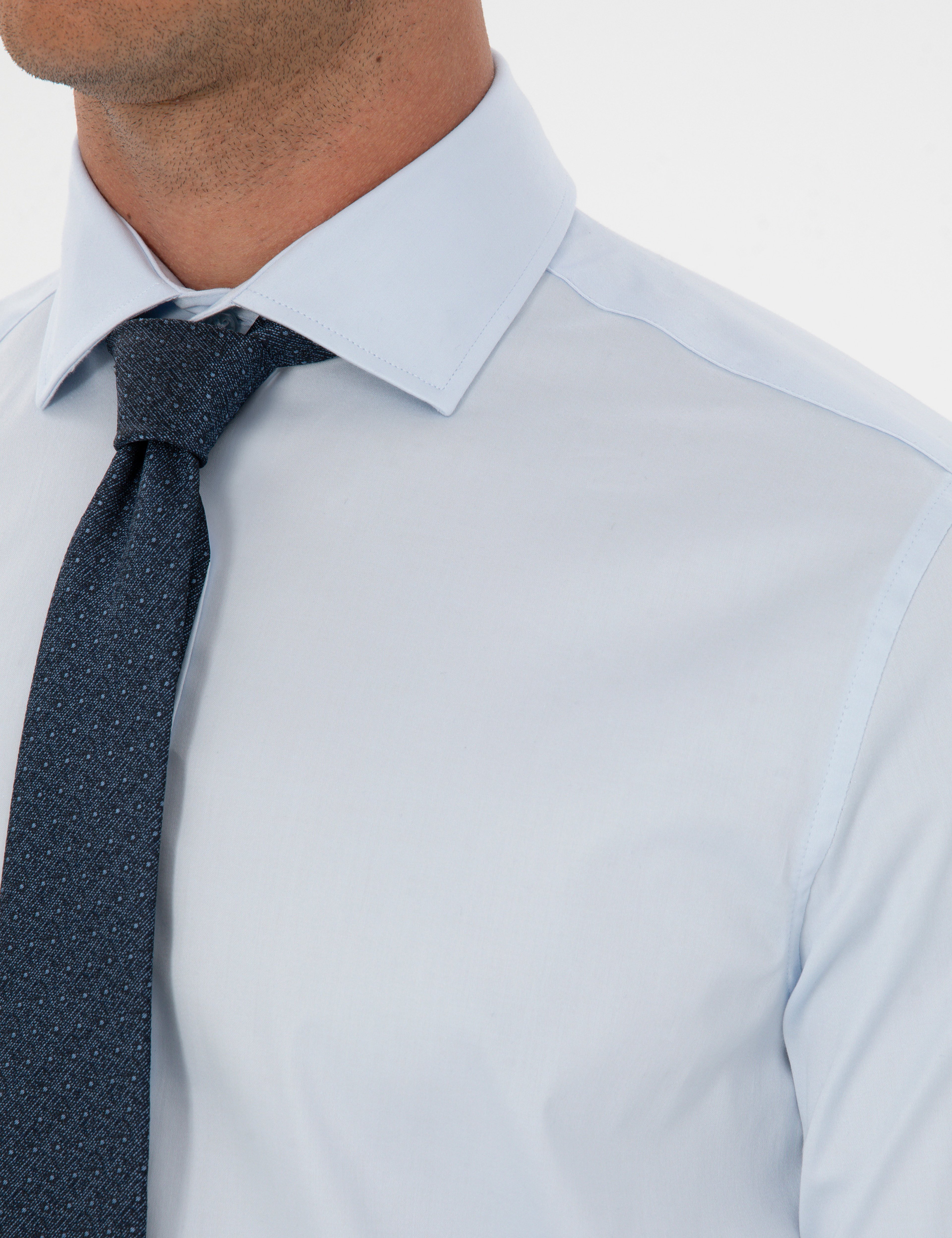 Açık Mavi Likralı Kolay Ütülenebilir Slim Fit Basic Gömlek - Image 7
