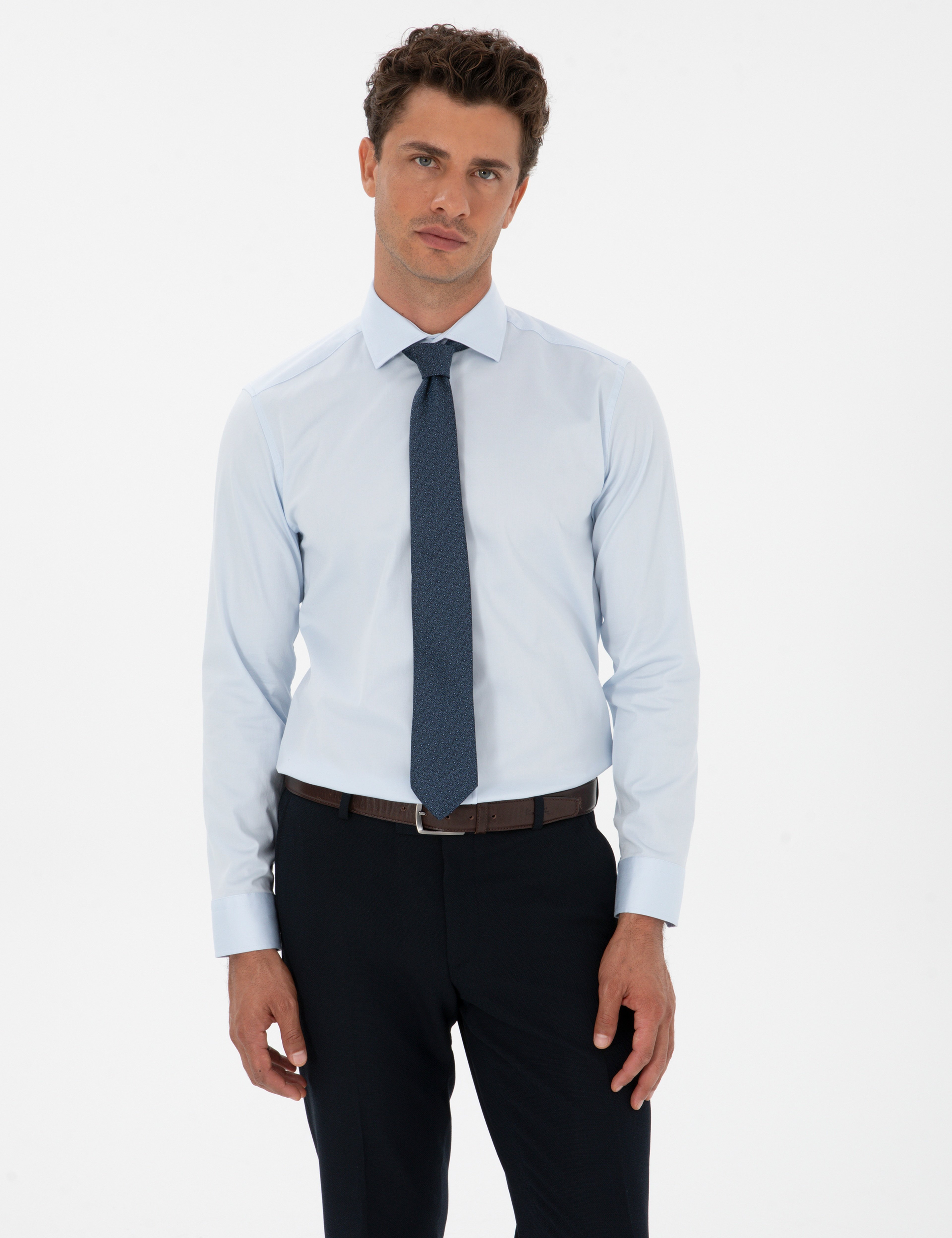 Açık Mavi Likralı Kolay Ütülenebilir Slim Fit Basic Gömlek - Image 1