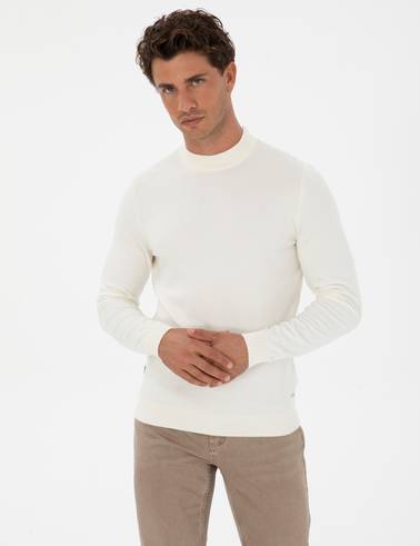 Ekru Slim Fit Çeyrek Yaka Triko Kazak