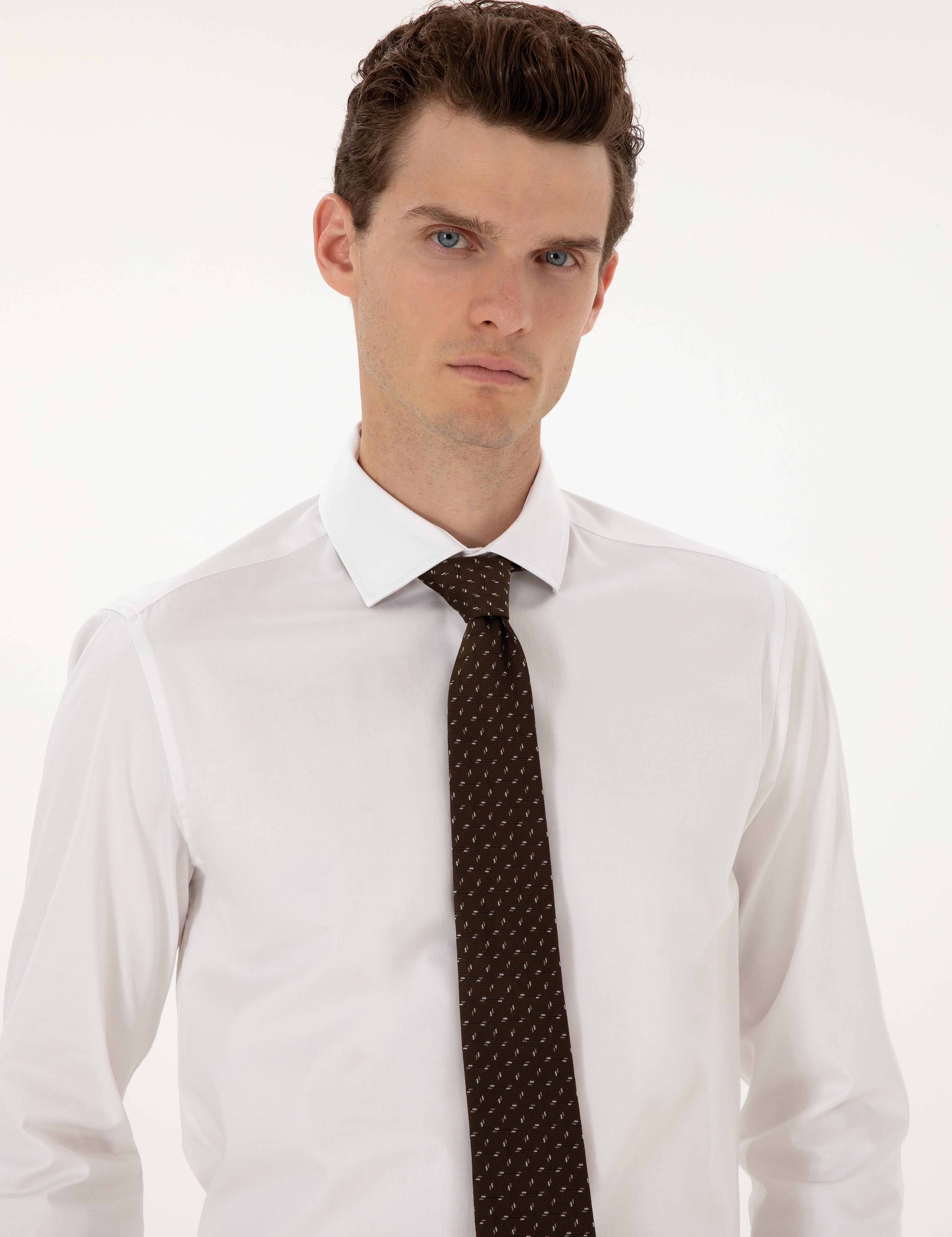 Beyaz Likralı Kolay Ütülenebilir Ex. Slim Fit Basic Gömlek - Image 2