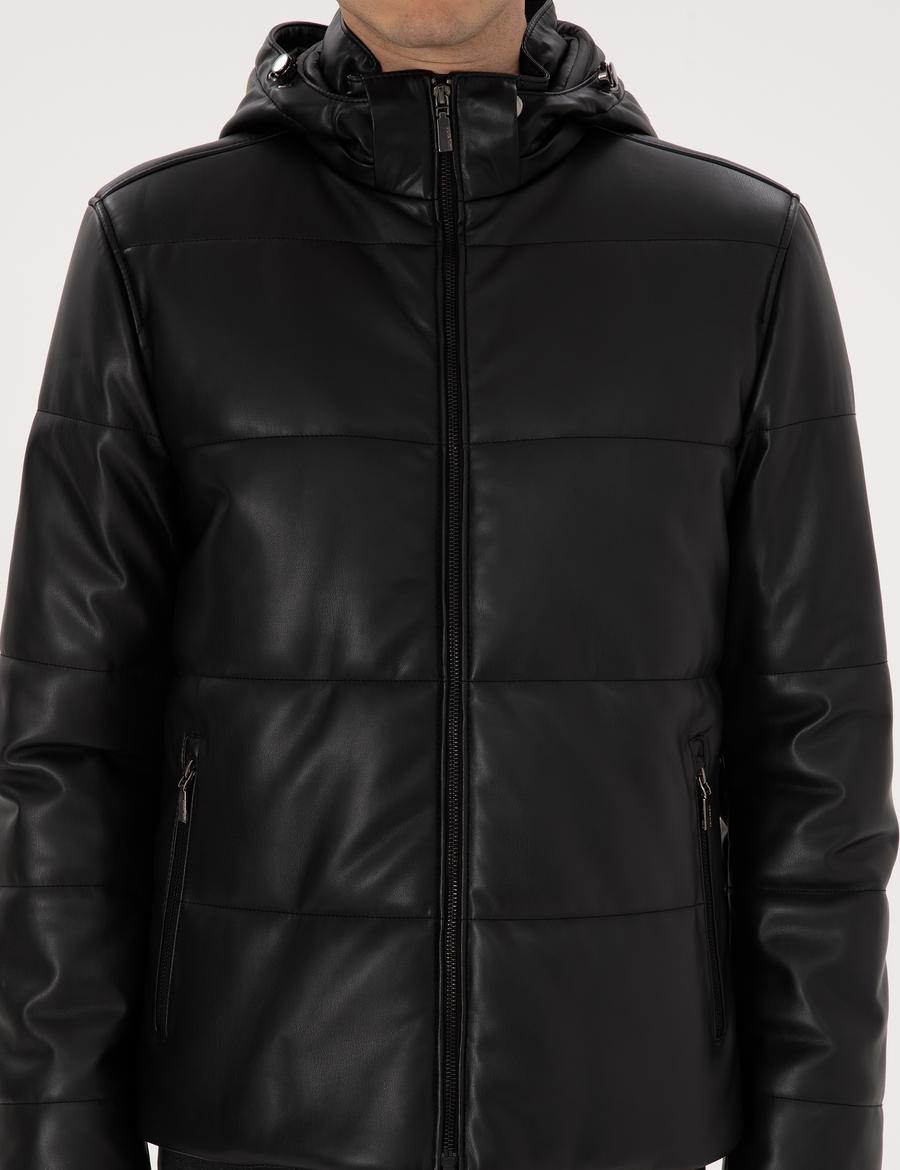 Siyah Kapüşonlu Suni Deri Ceket