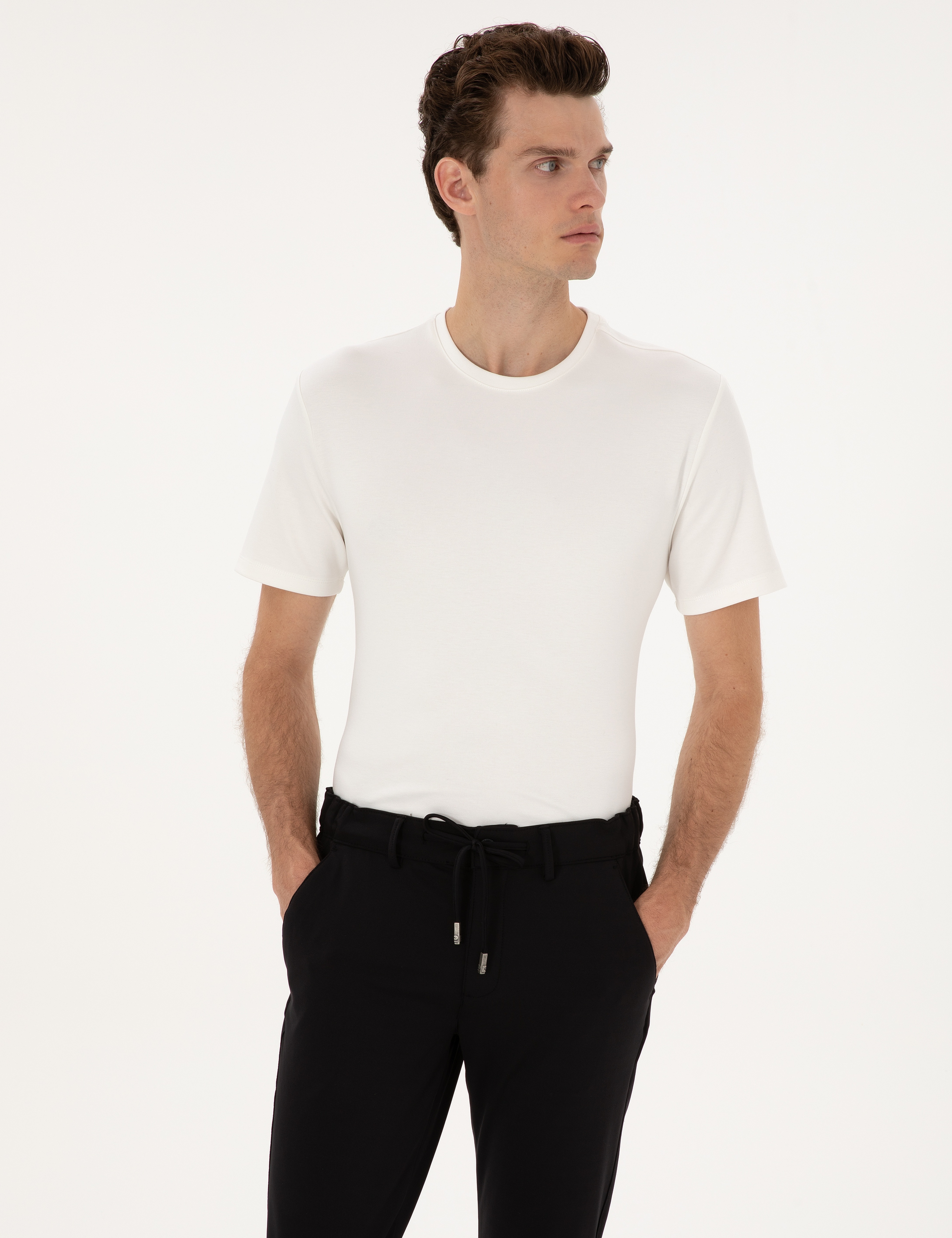 Ekru Regular Fit Kalın Dokulu Bisiklet Yaka Basic Tişört - Image 1