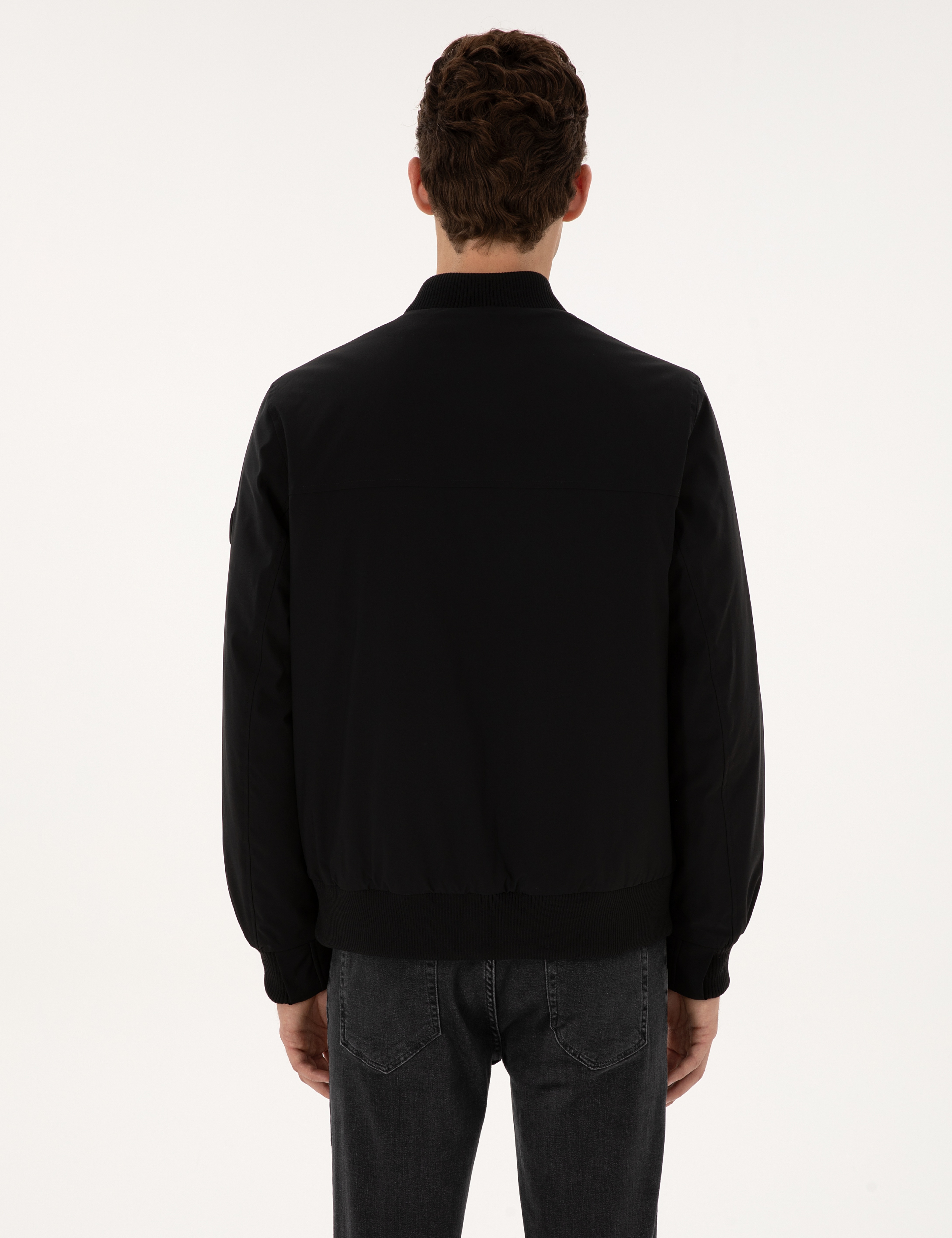 Siyah Regular Fit Mont