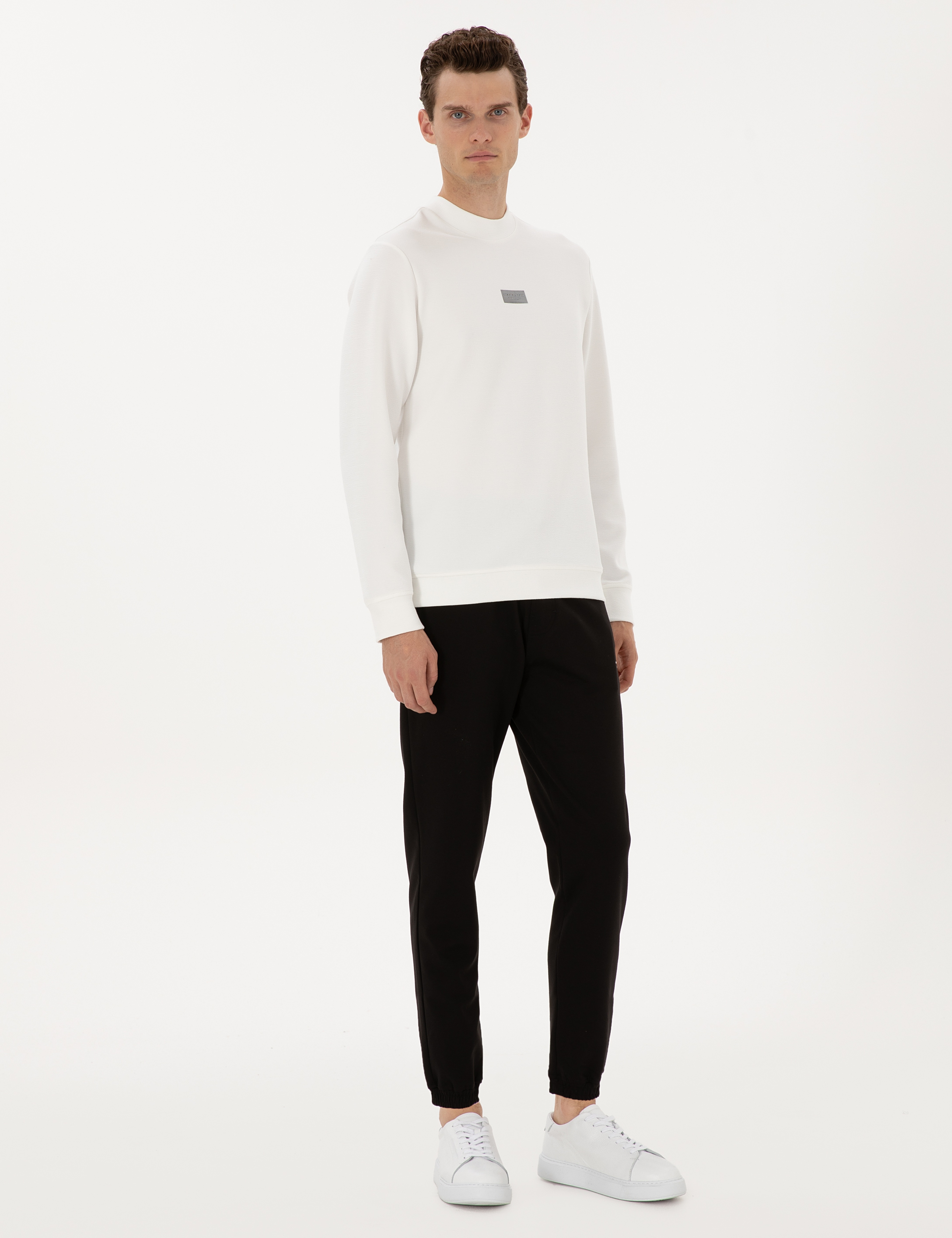 Siyah Slim Fit Eşofman Altı - Image 1