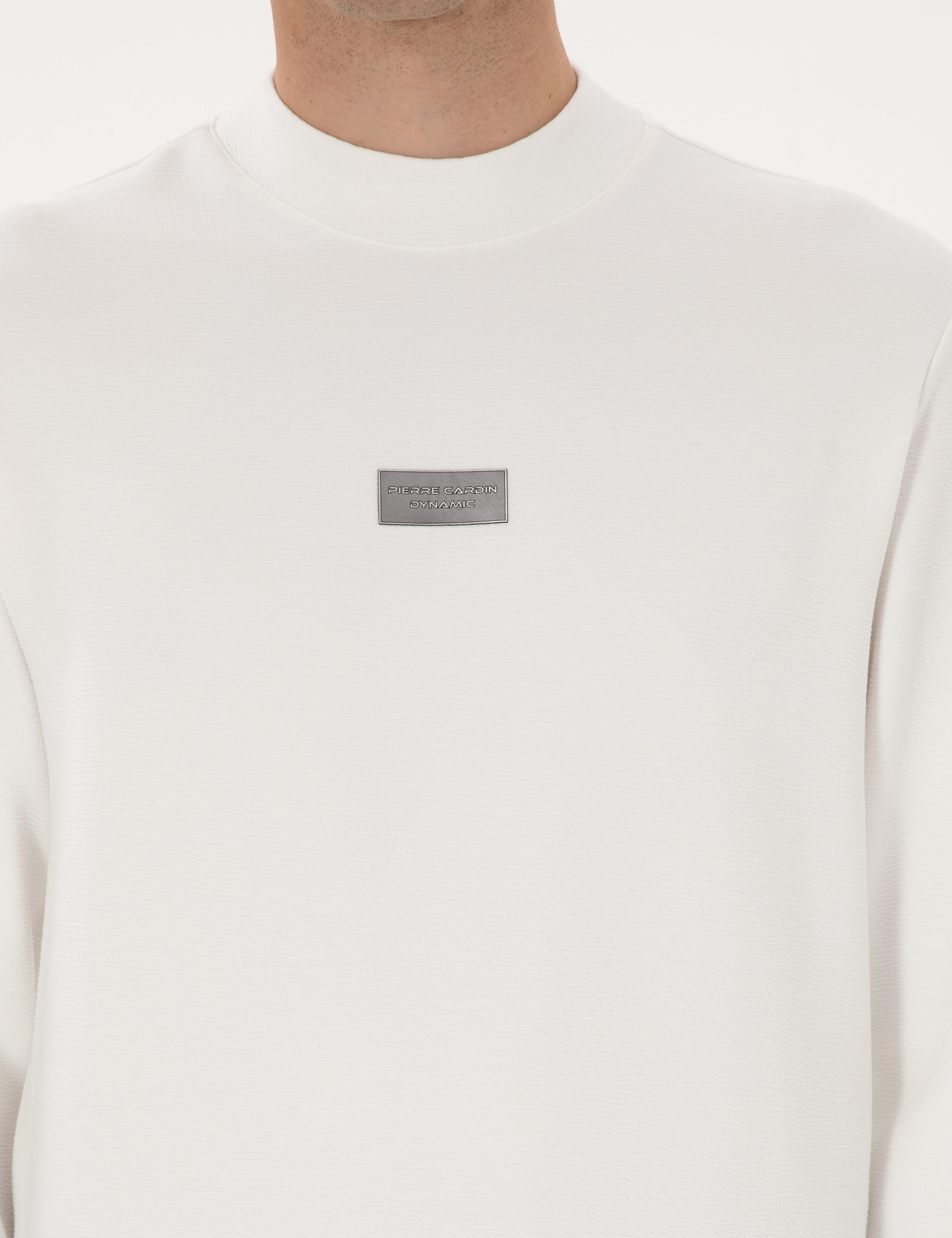 Beyaz Regular Fit Sweatshirt