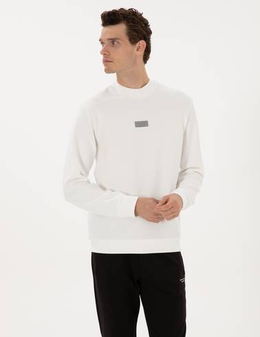 Beyaz Regular Fit Sweatshirt