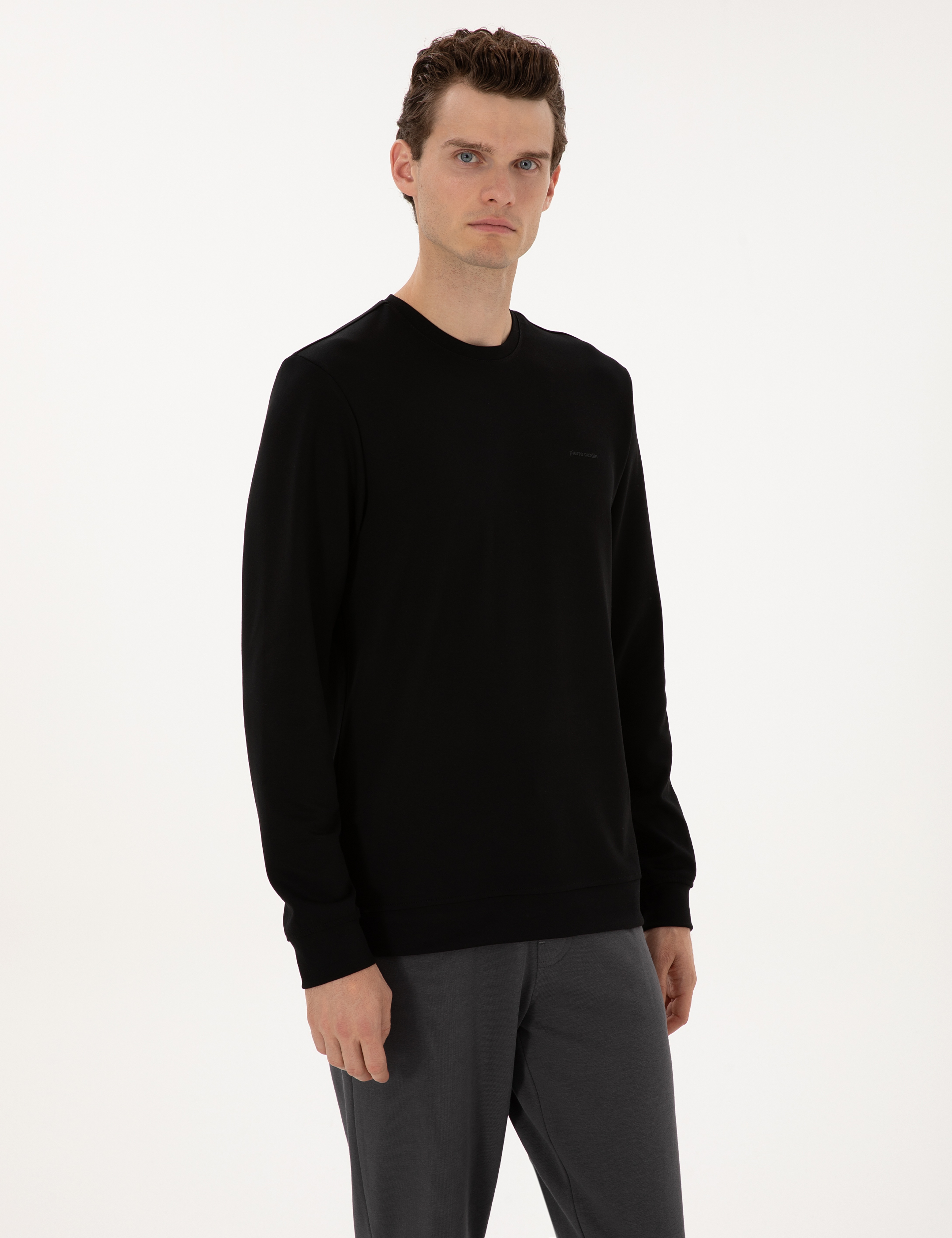 Siyah Regular Fit Sweatshirt - Image 1