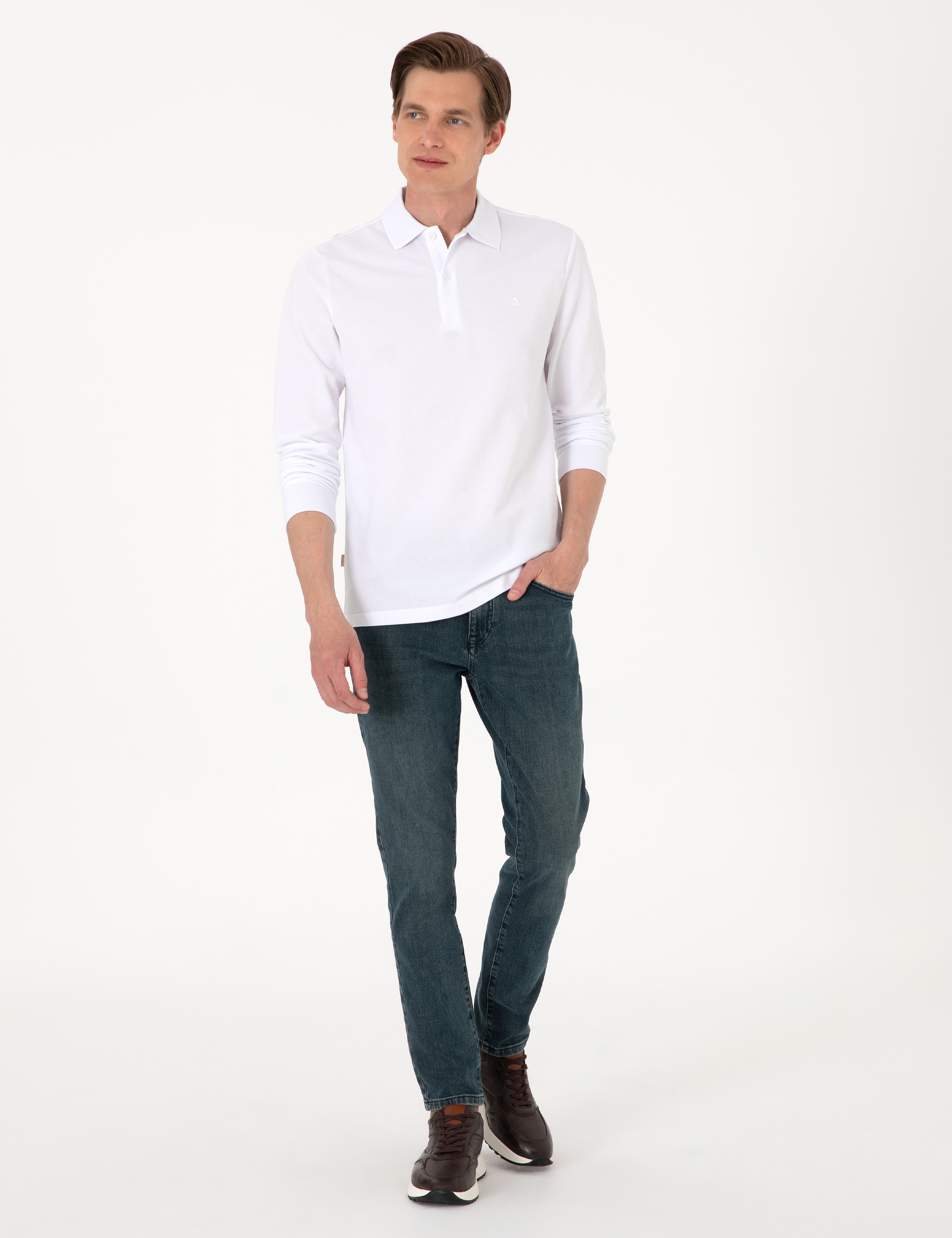 Beyaz Slim Fit Kıvrılmaz Polo Yaka Basic Pike Sweatshirt