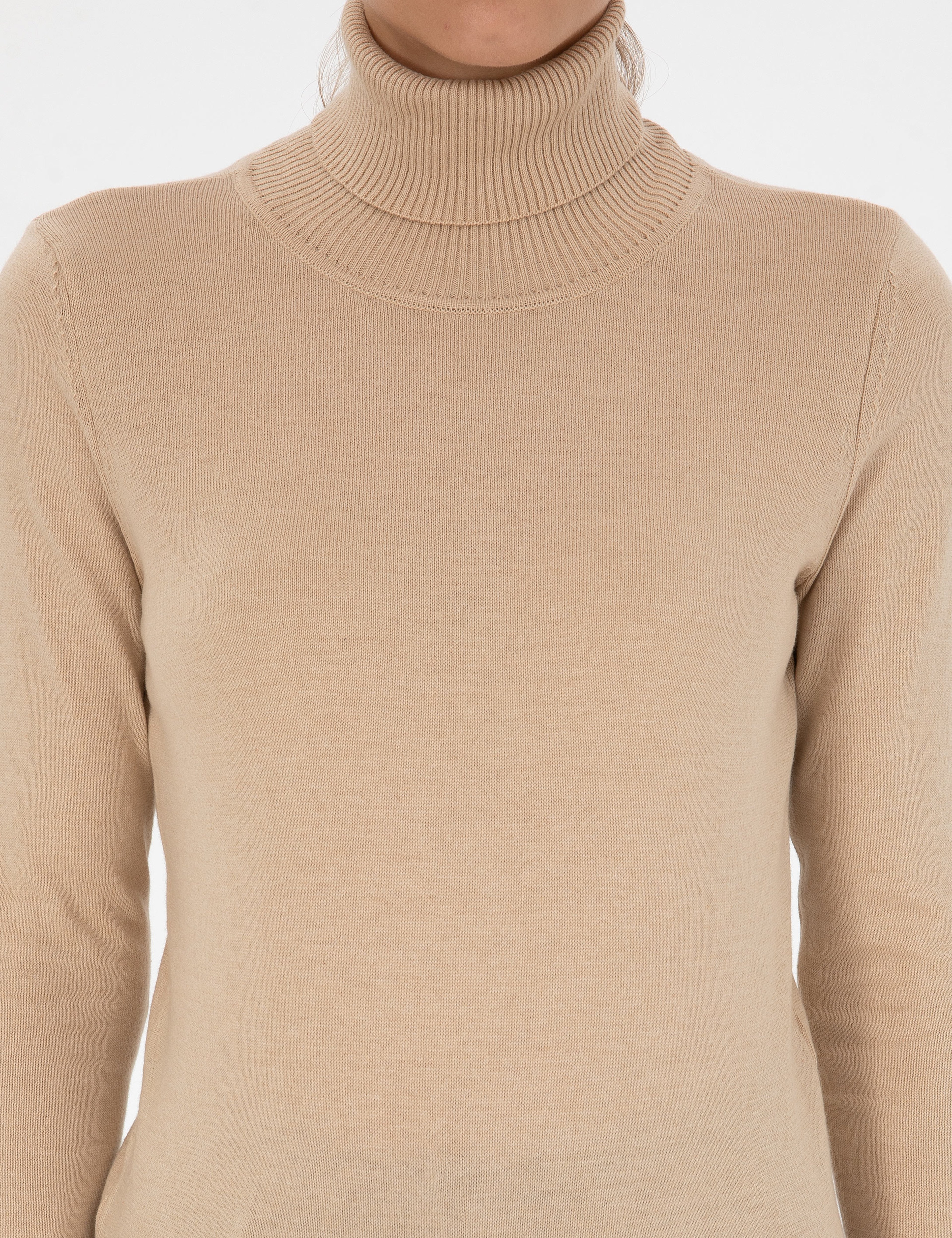 Bej Slim Fit Balıkçı Yaka Basic Kazak
