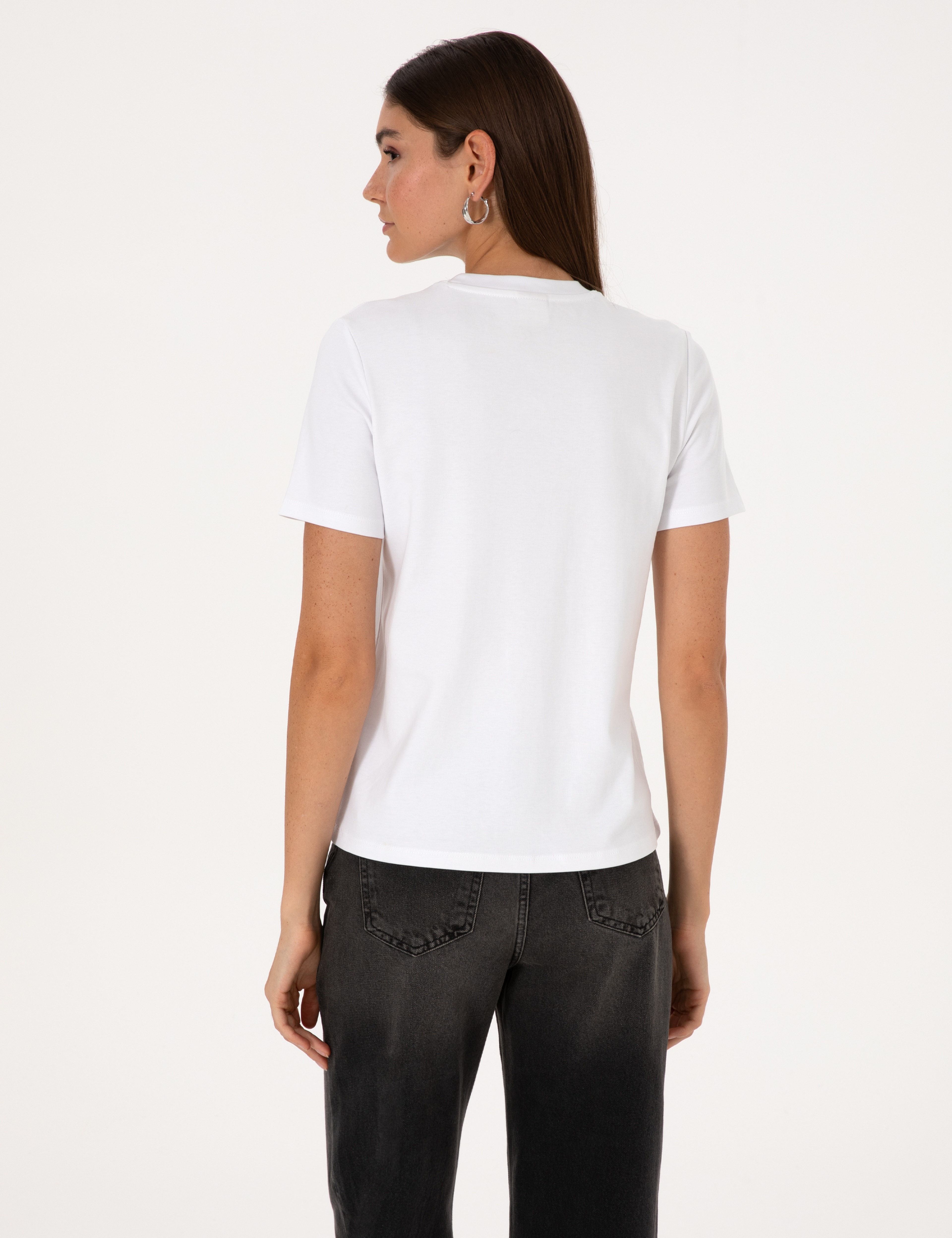 Beyaz Regular Fit Bisiklet Yaka Basic Tişört - Image 5