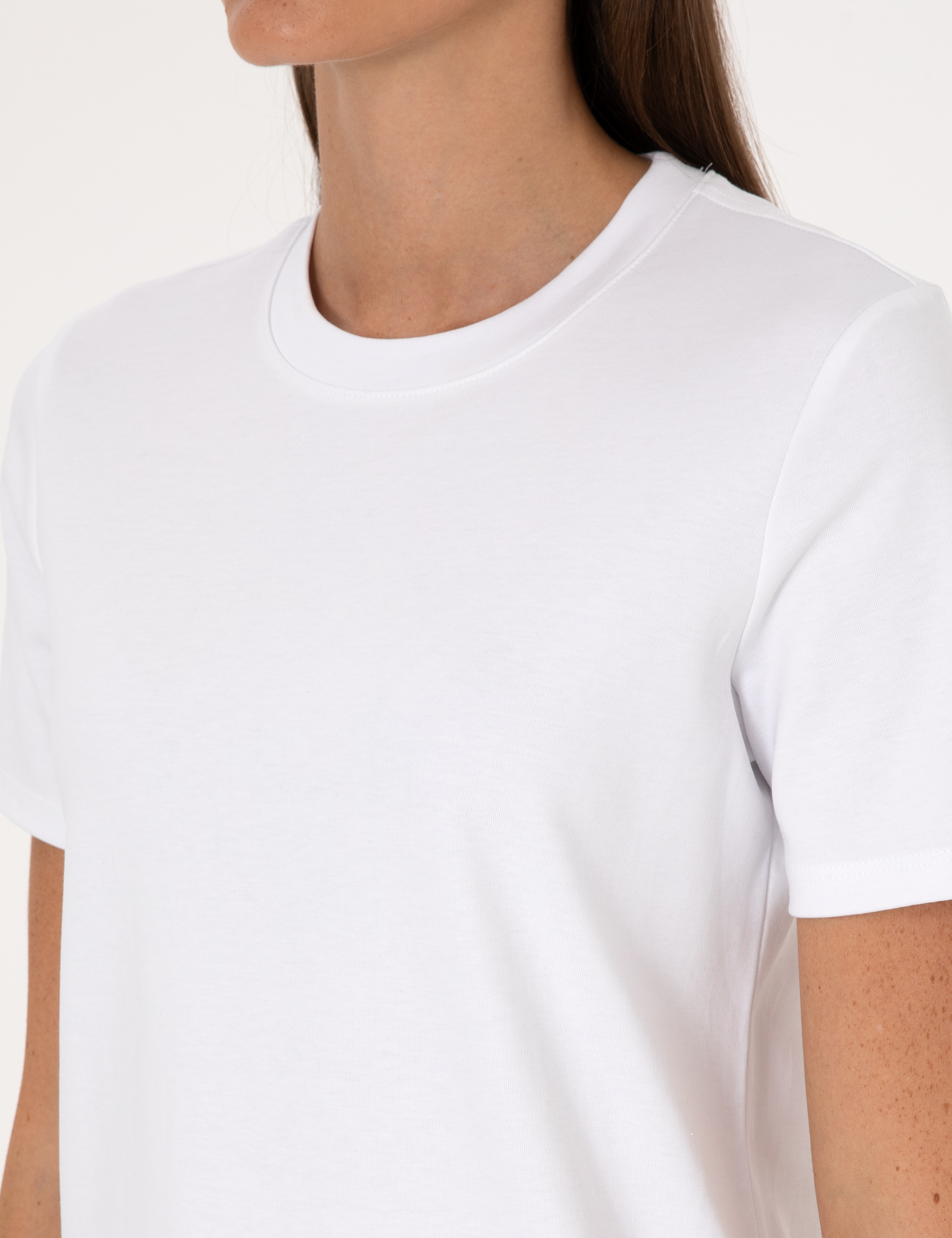 Beyaz Regular Fit Bisiklet Yaka Basic Tişört - Image 7