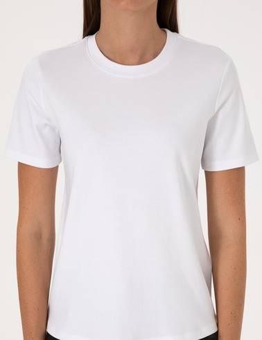 Beyaz Regular Fit Bisiklet Yaka Basic Tişört