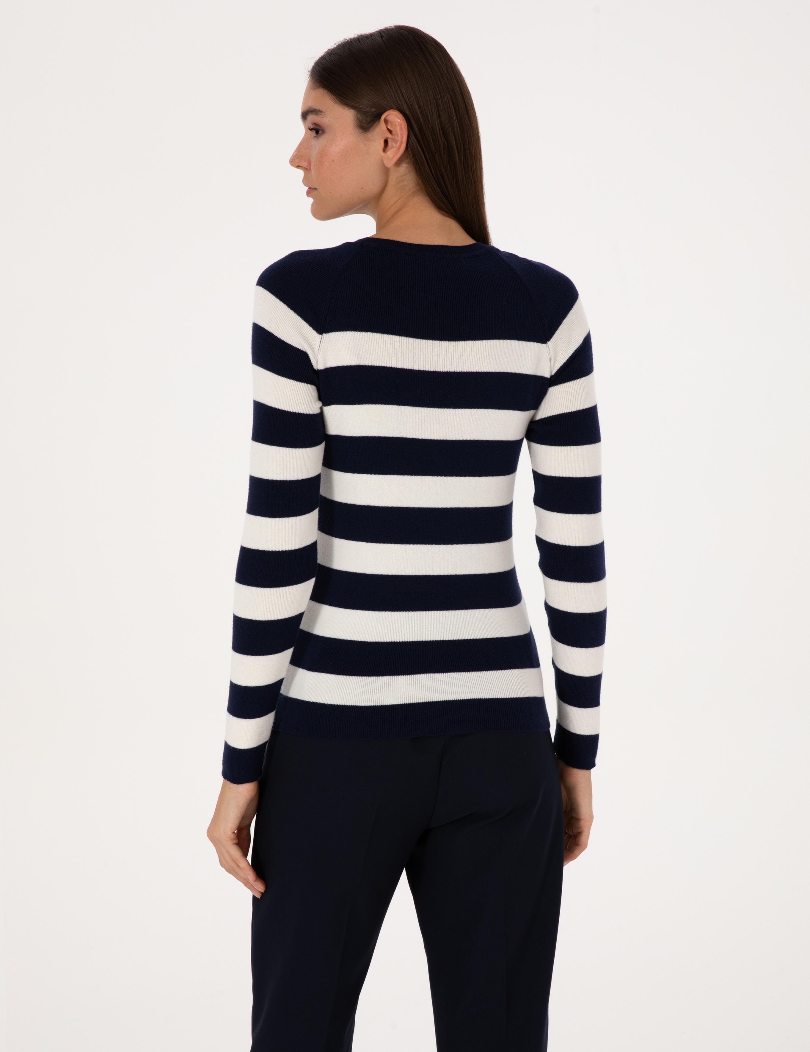 Lacivert Slim Fit Düğme Detaylı Kazak