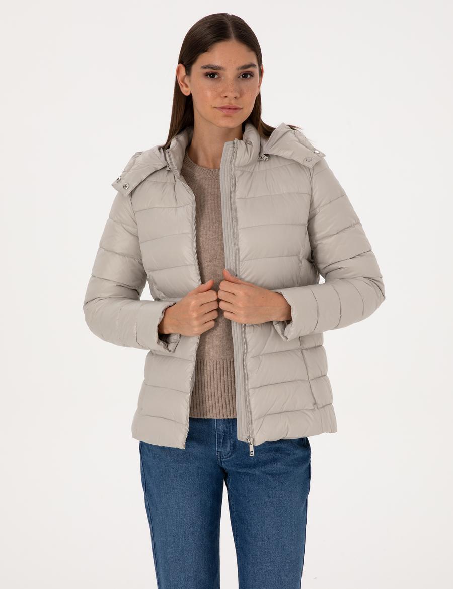 Taş Çıkarılabilir Kapüşonlu Mont