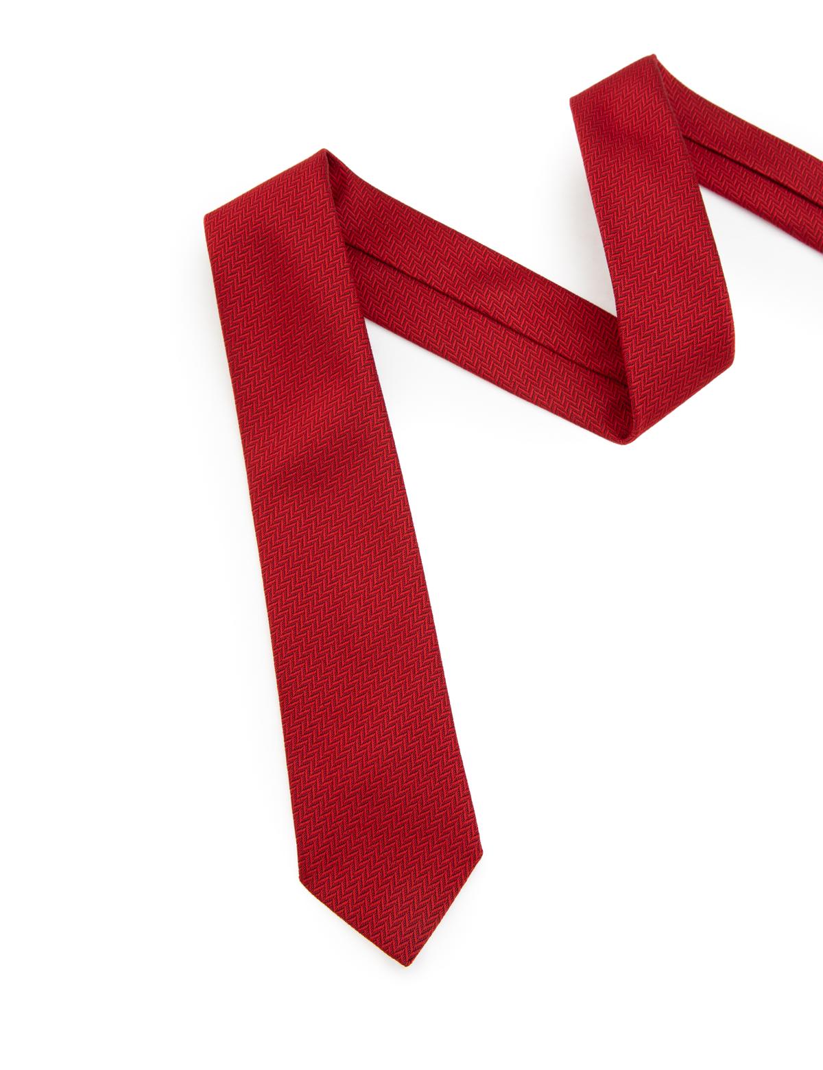 Kırmızı Kravat