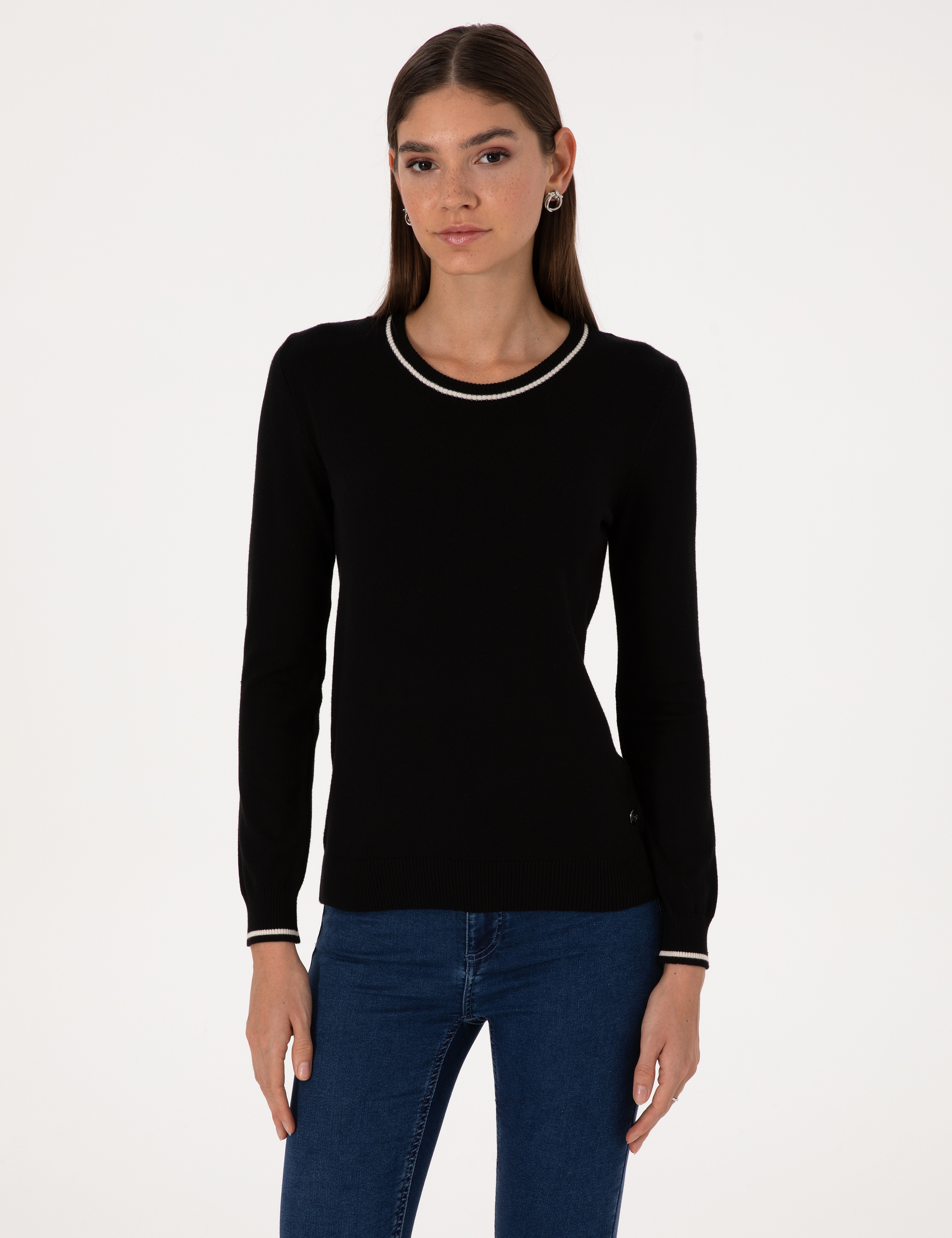Siyah Slim Fit Çizgi Detaylı Basic Kazak - Image 1