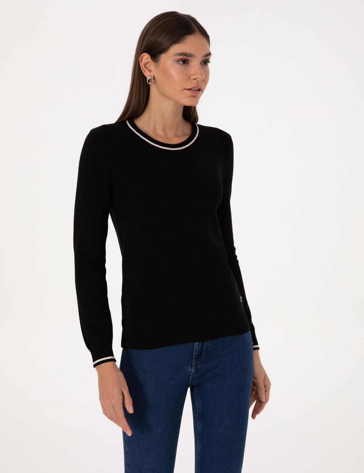 Siyah Slim Fit Çizgi Detaylı Basic Kazak - 50315910004