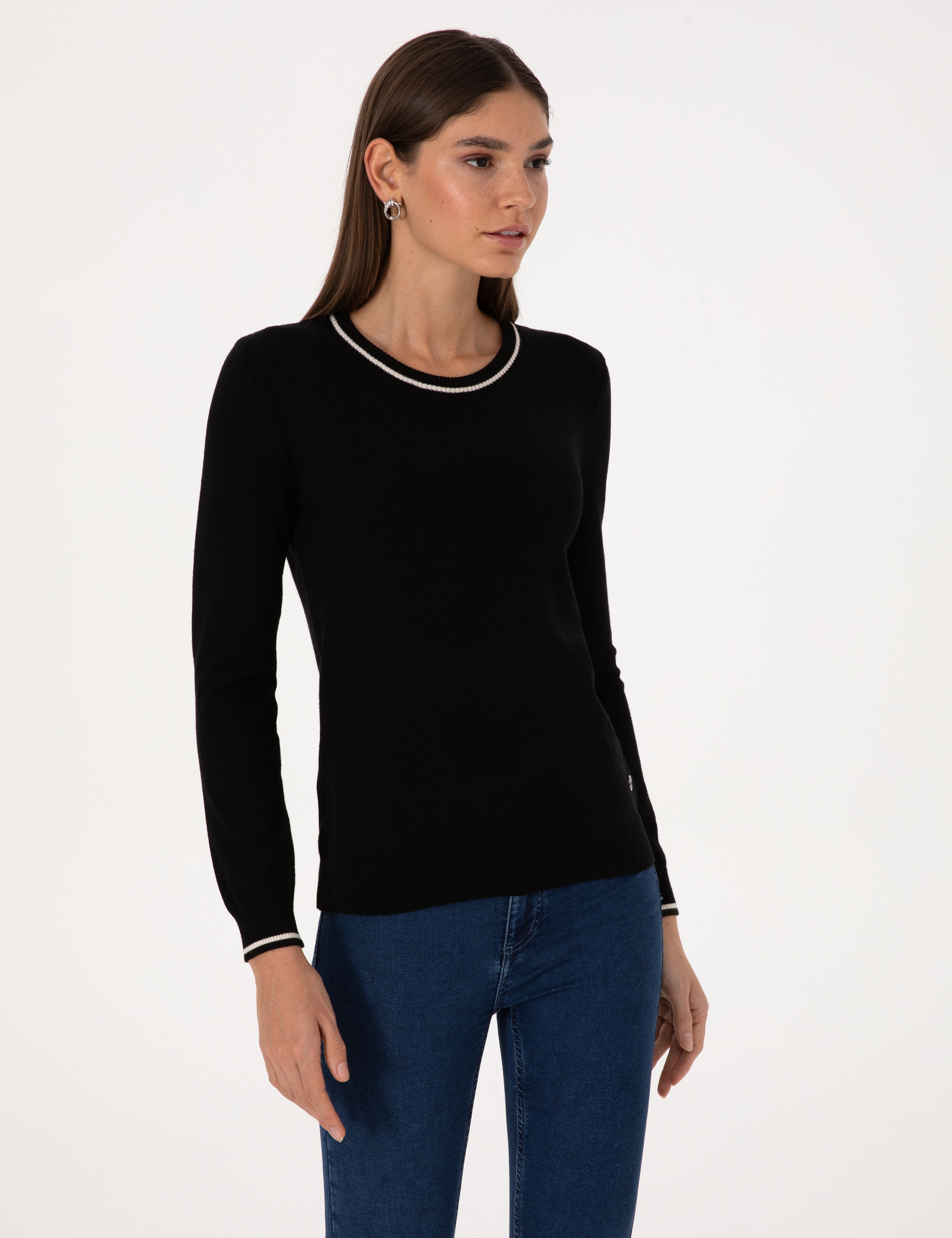 Siyah Slim Fit Çizgi Detaylı Basic Kazak - Image 3