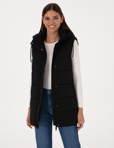 Siyah Çıkarılabilir Kapüşonlu Yelek - 50309044004