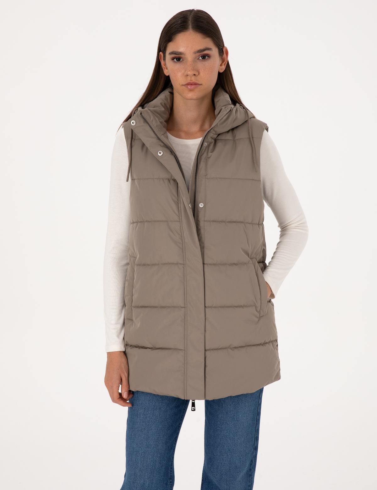 Vizon Çıkarılabilir Kapüşonlu Yelek