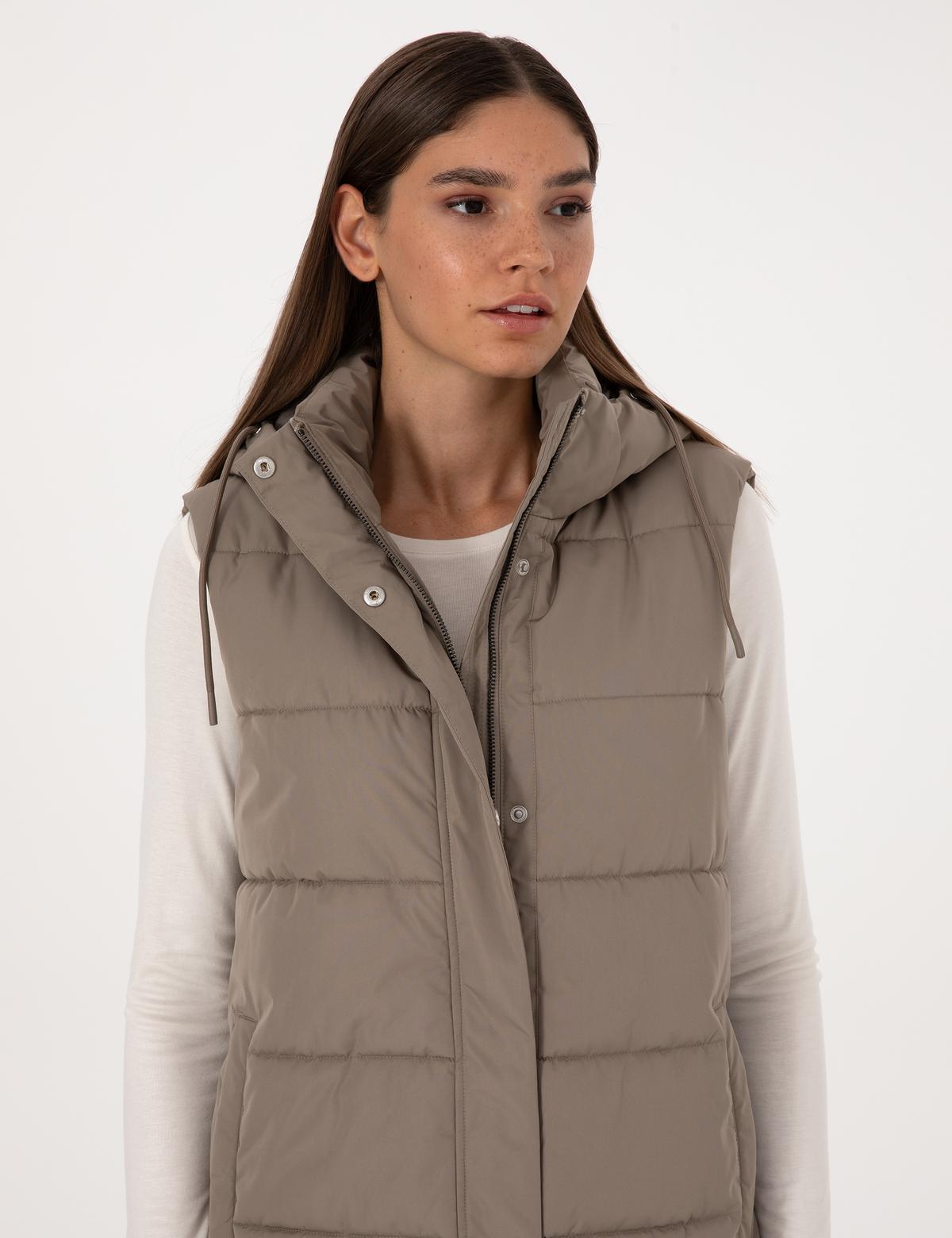 Vizon Çıkarılabilir Kapüşonlu Yelek - 50309044022