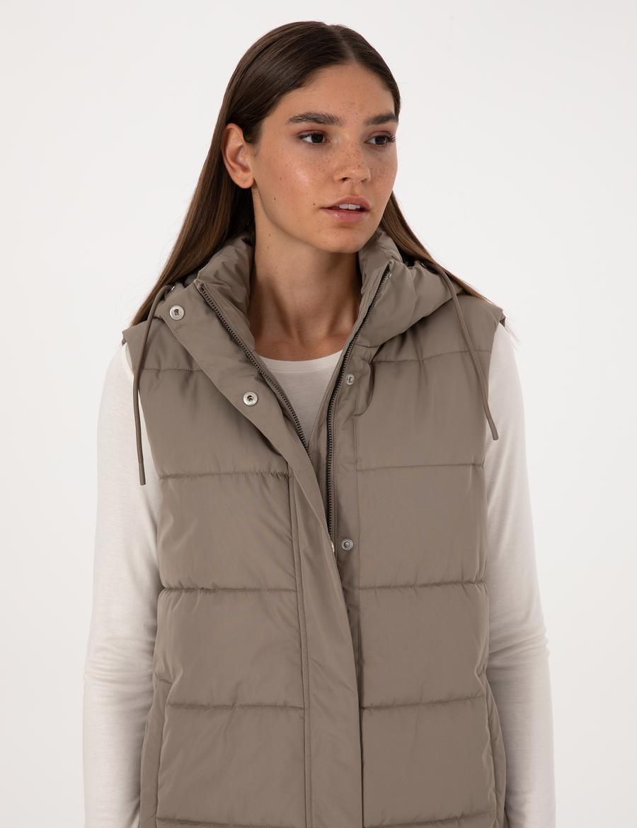 Vizon Çıkarılabilir Kapüşonlu Yelek