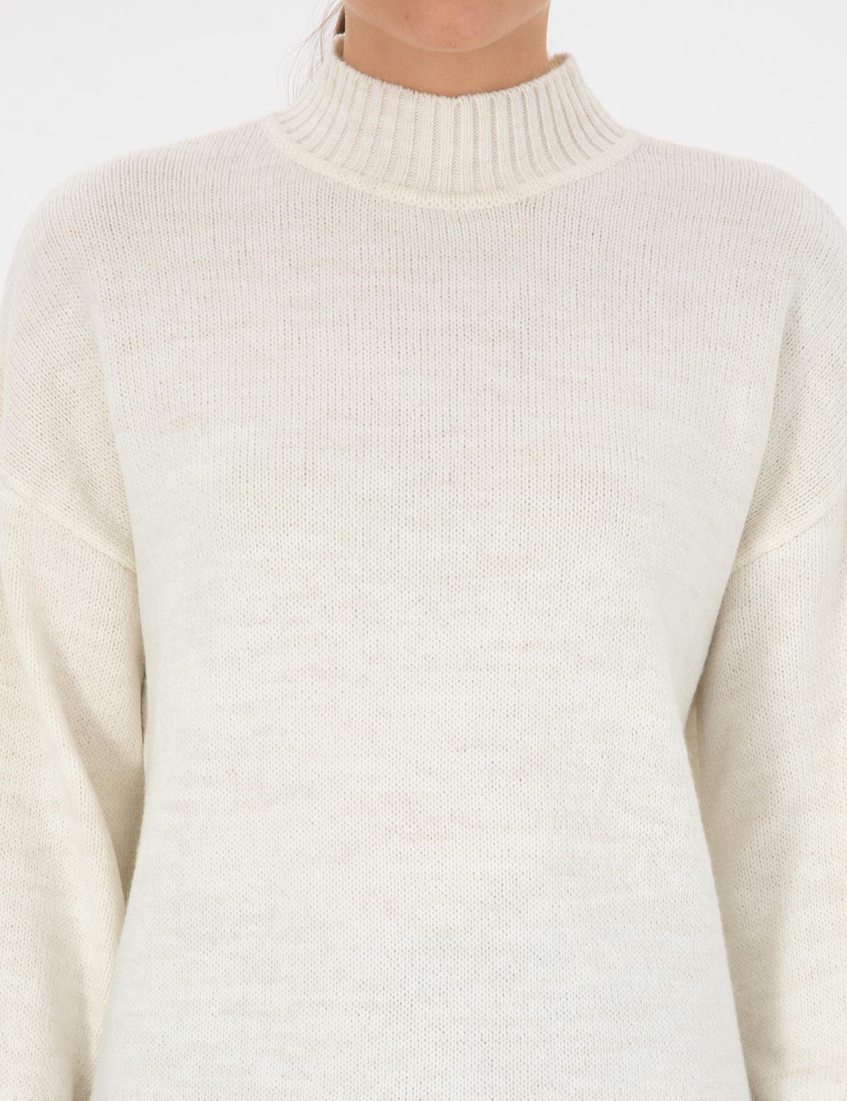 Ekru Comfort Fit Yarım Balıkçı Kazak - 50310958022