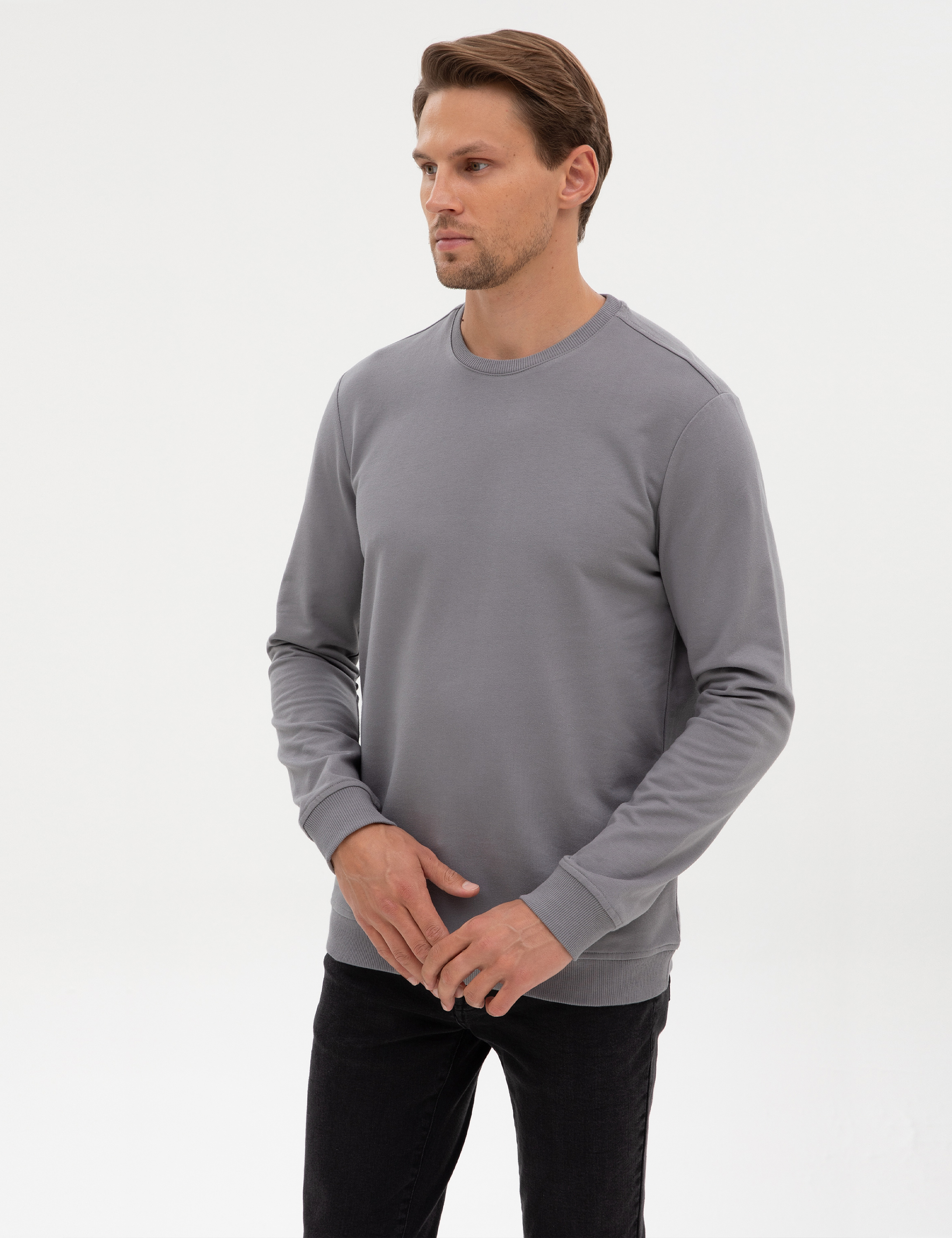 Gri 2 İplik Regular Fit Bisiklet Yaka Basic Sweatshirt - Image 3