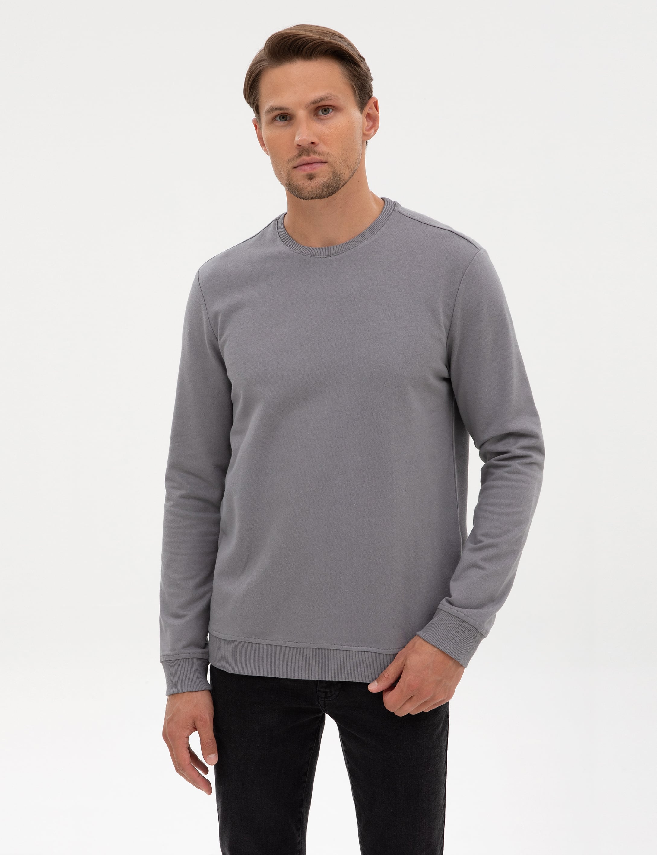Gri 2 İplik Regular Fit Bisiklet Yaka Basic Sweatshirt - Image 1