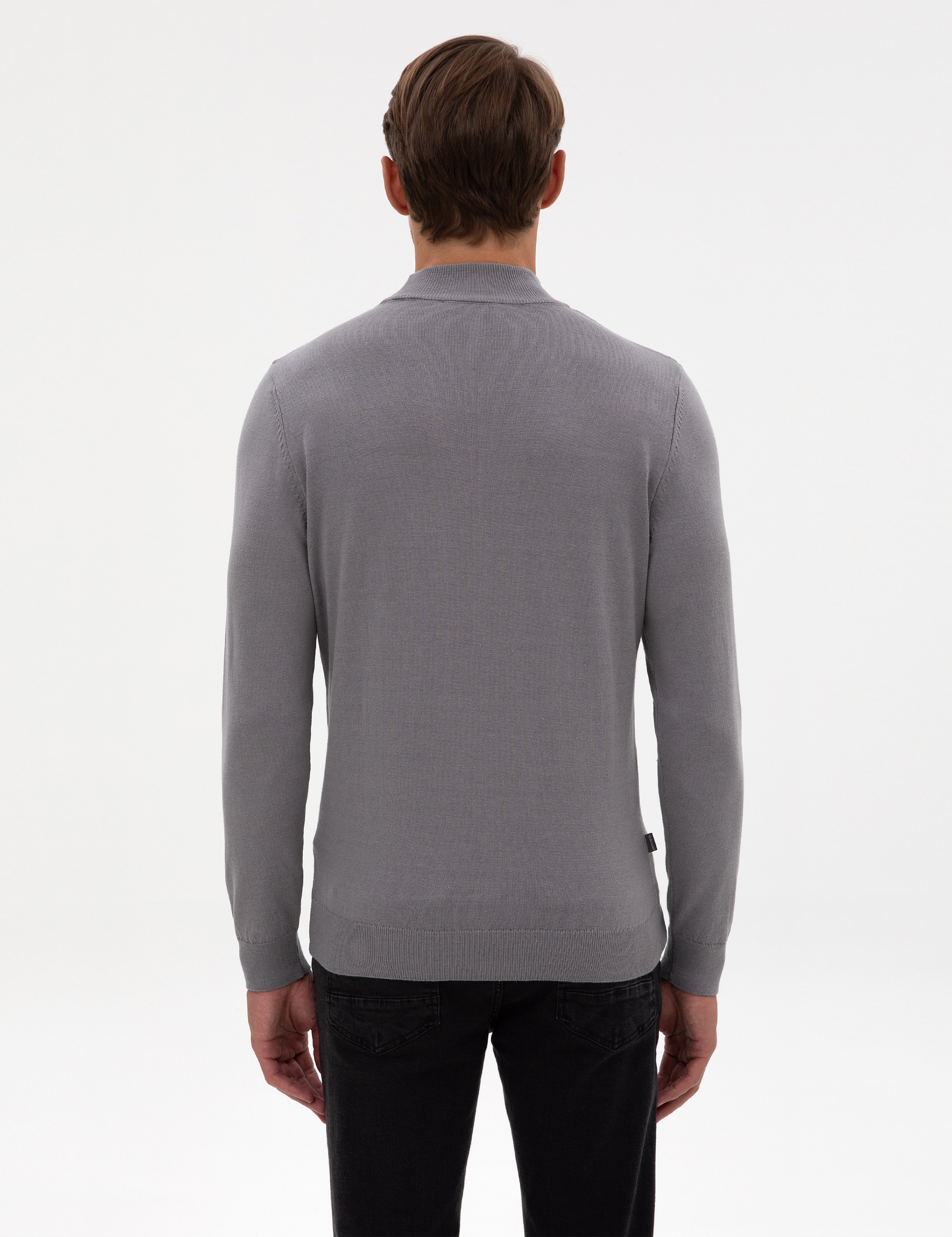 Gri Slim Fit Yarım Balıkçı Yaka Triko Kazak