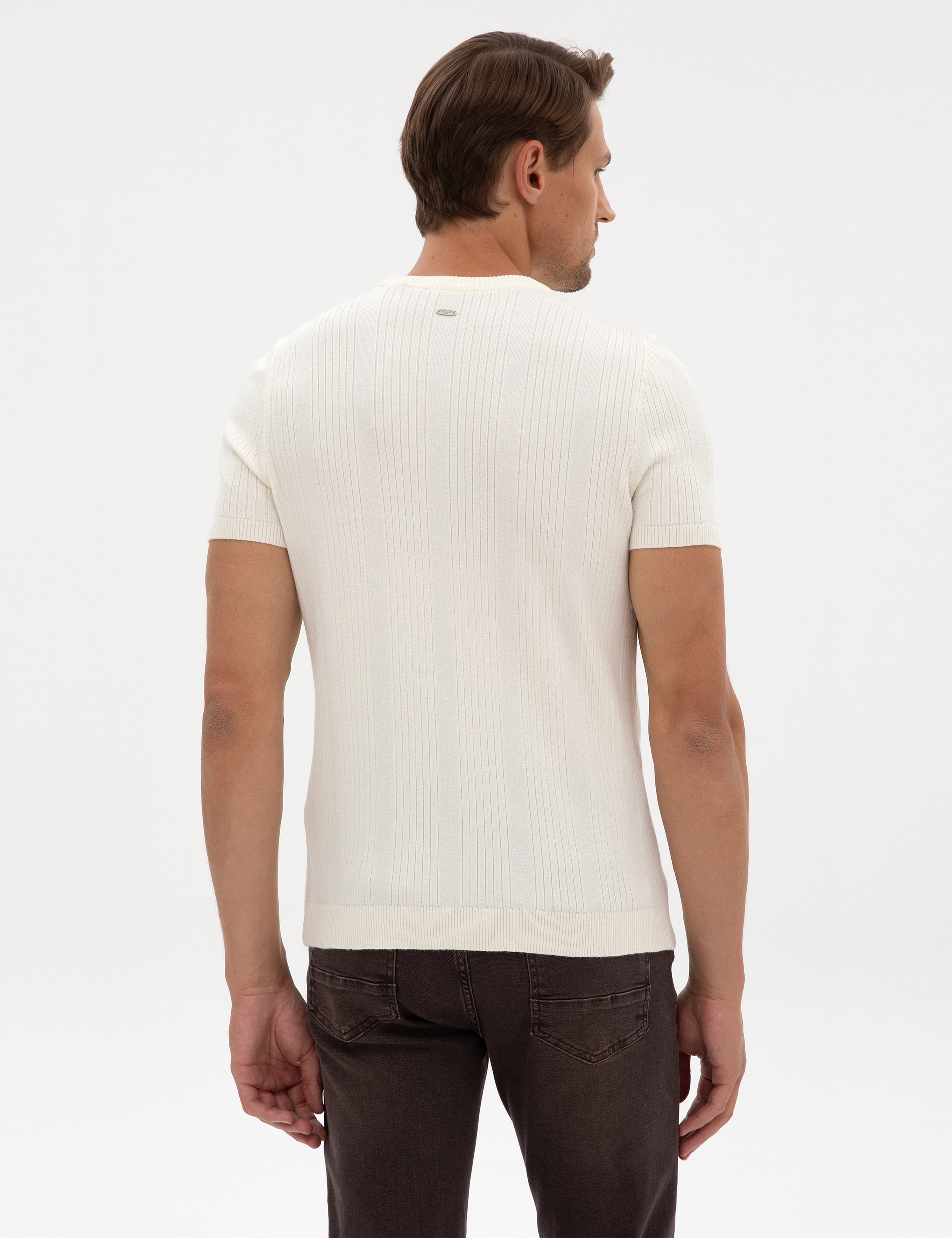 Ekru Slim Fit Bisiklet Yaka Triko Kazak