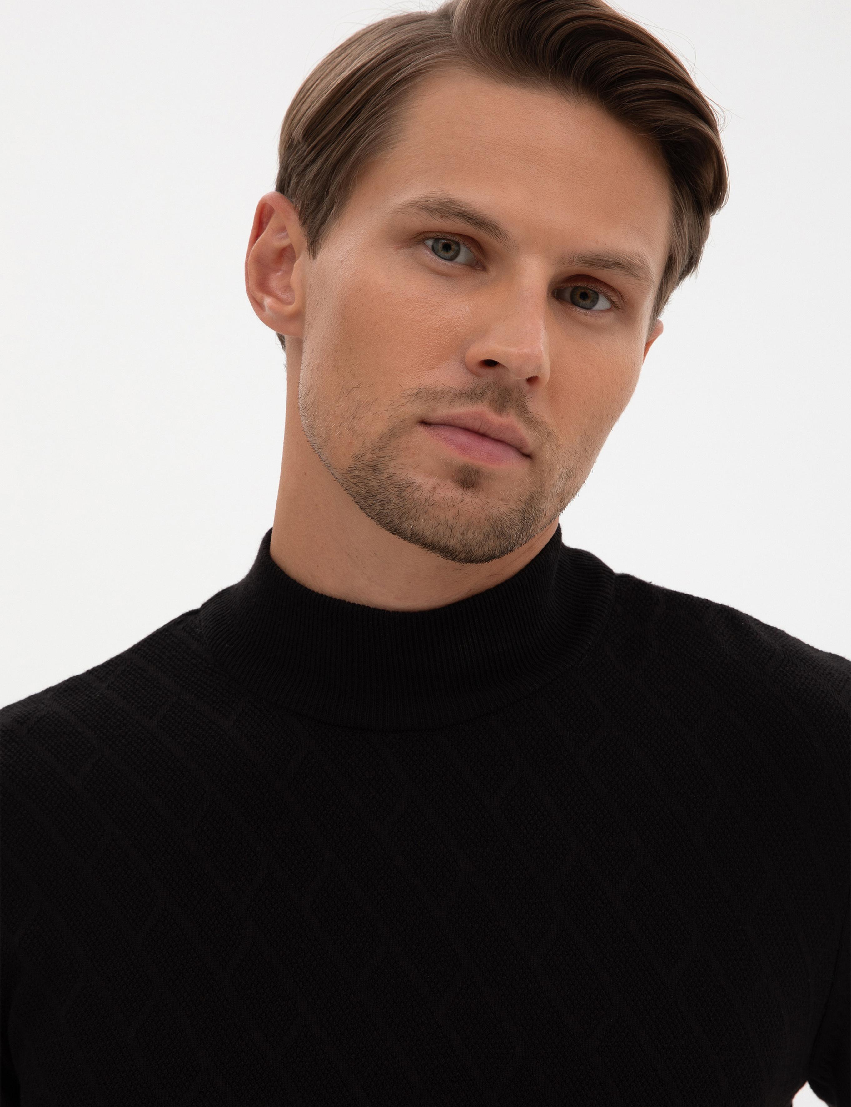 Siyah Slim Fit Yarım Balıkçı Yaka Triko Kazak