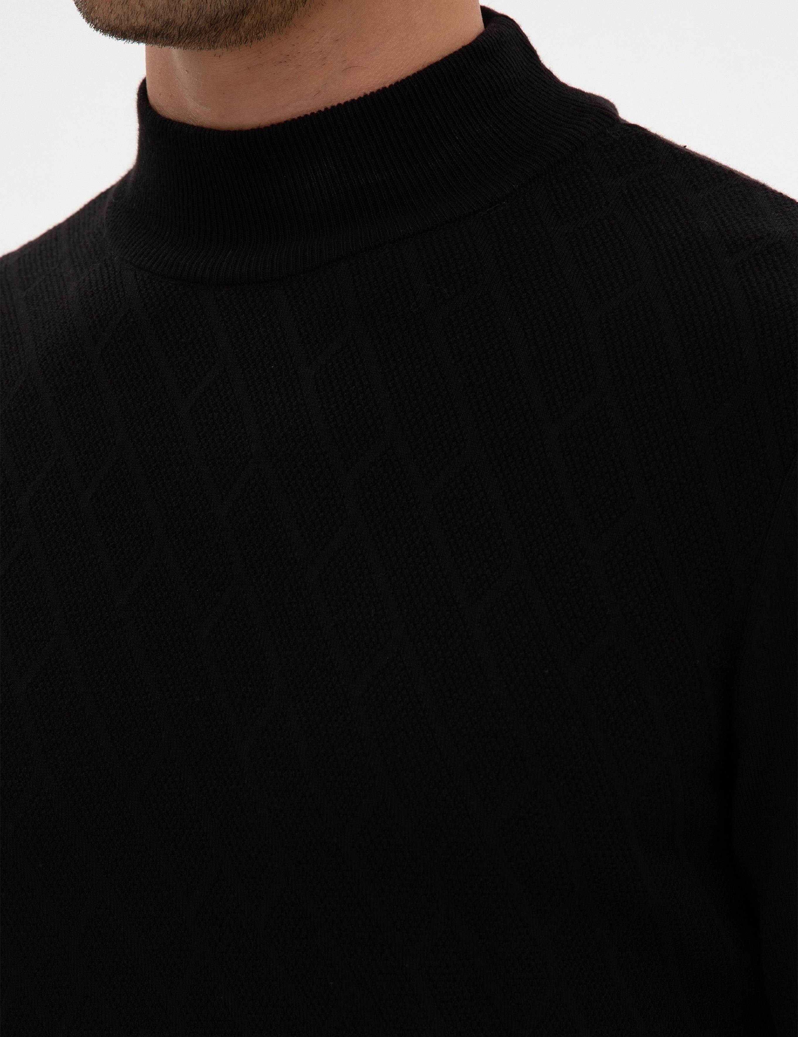 Siyah Slim Fit Yarım Balıkçı Yaka Triko Kazak