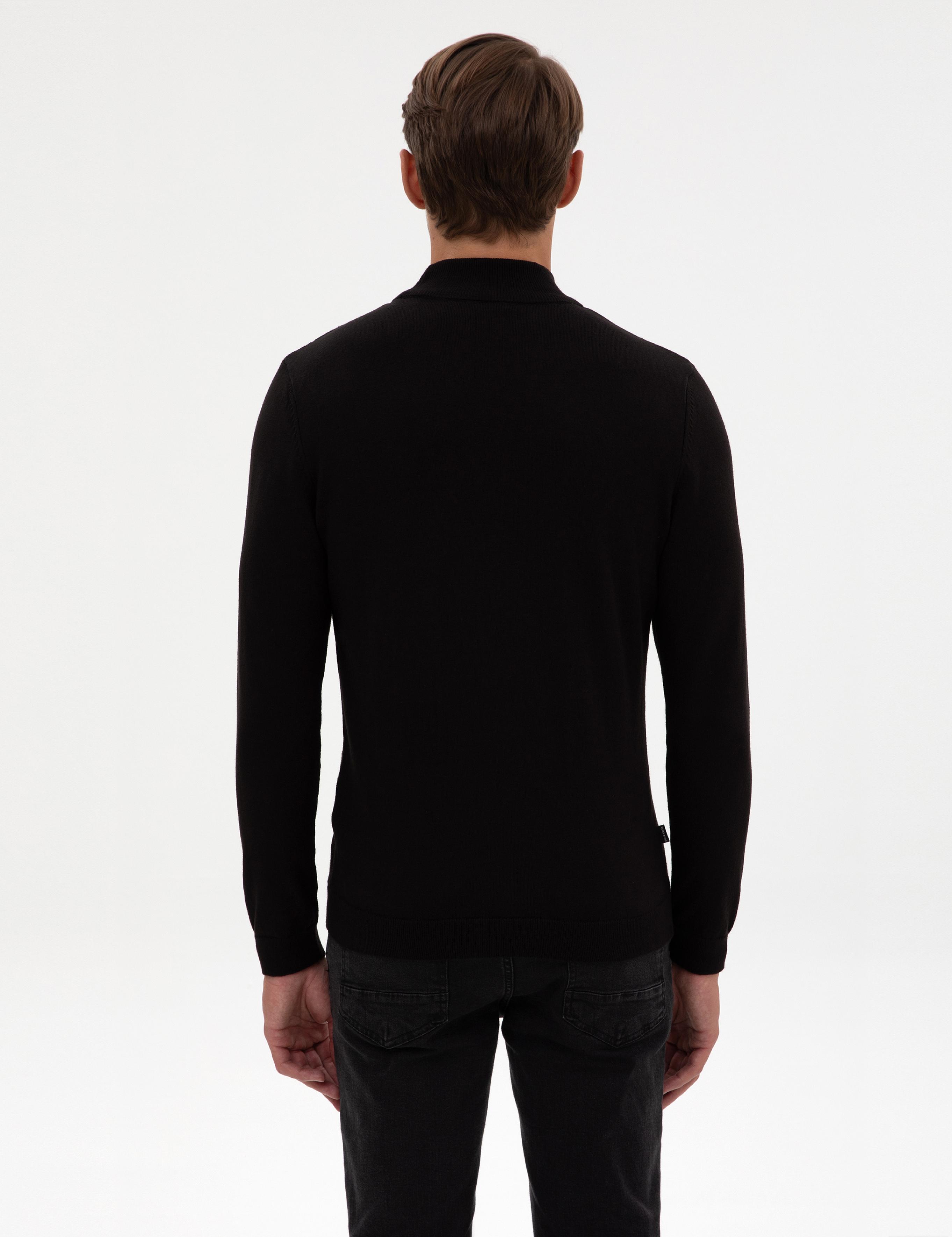 Siyah Slim Fit Yarım Balıkçı Yaka Triko Kazak