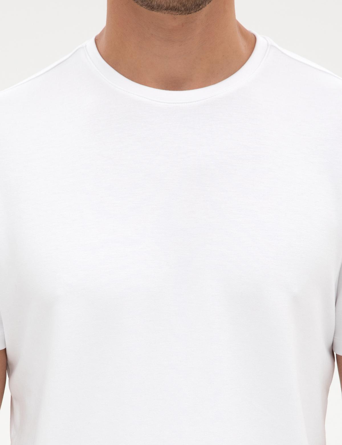 Beyaz Regular Fit Kalın Dokulu Bisiklet Yaka Basic Tişört - 50318130008