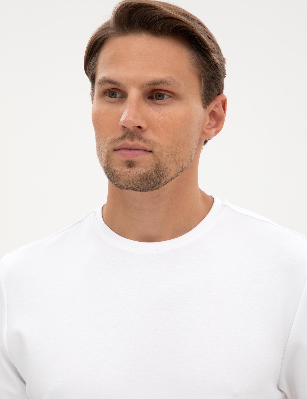 Beyaz Regular Fit Kalın Dokulu Bisiklet Yaka Basic Tişört - 50318130008