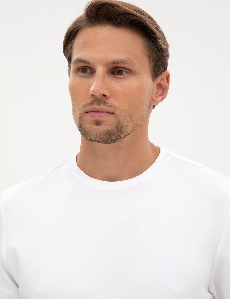 Beyaz Regular Fit Kalın Dokulu Bisiklet Yaka Basic Tişört