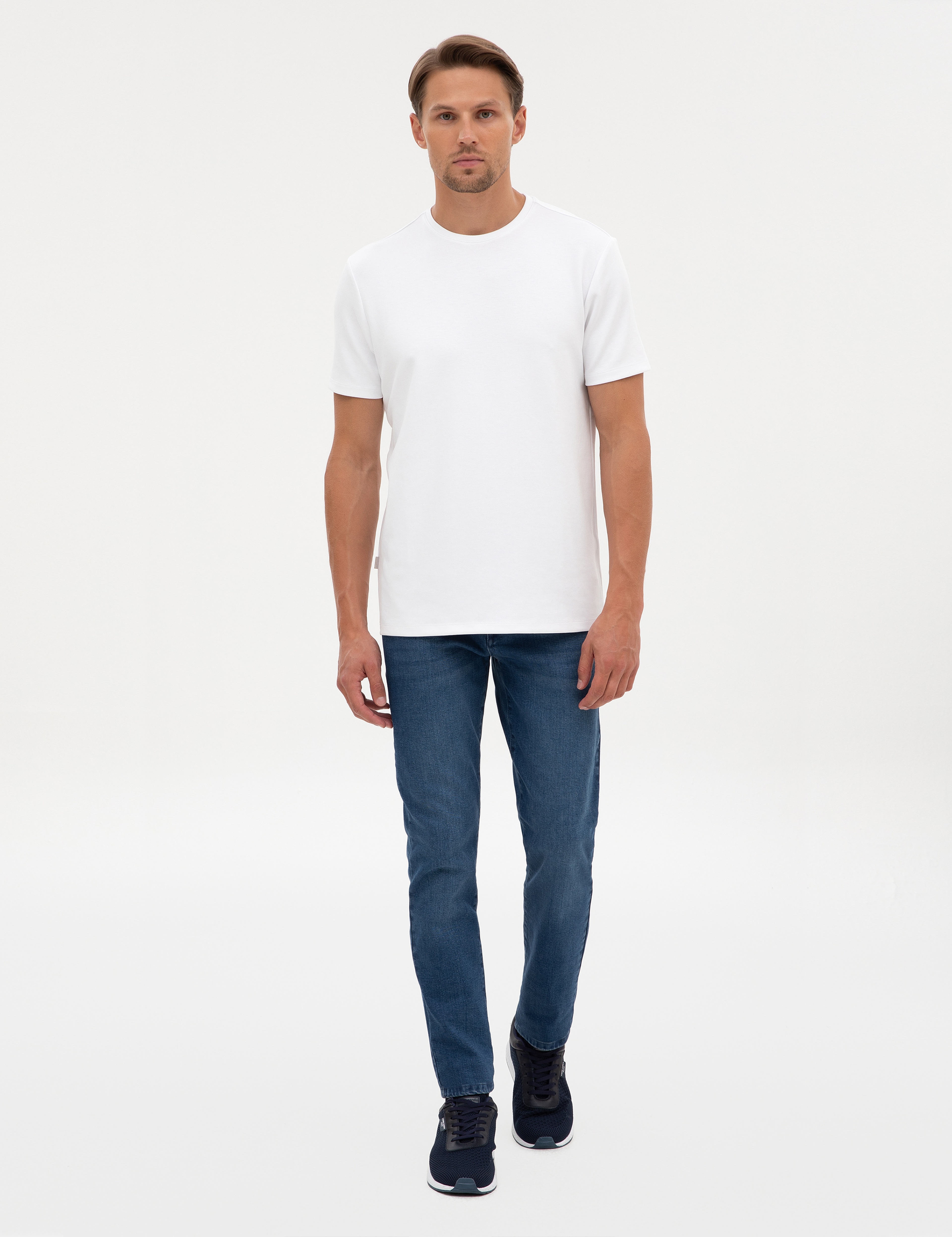 Beyaz Regular Fit Kalın Dokulu Bisiklet Yaka Basic Tişört - Image 4