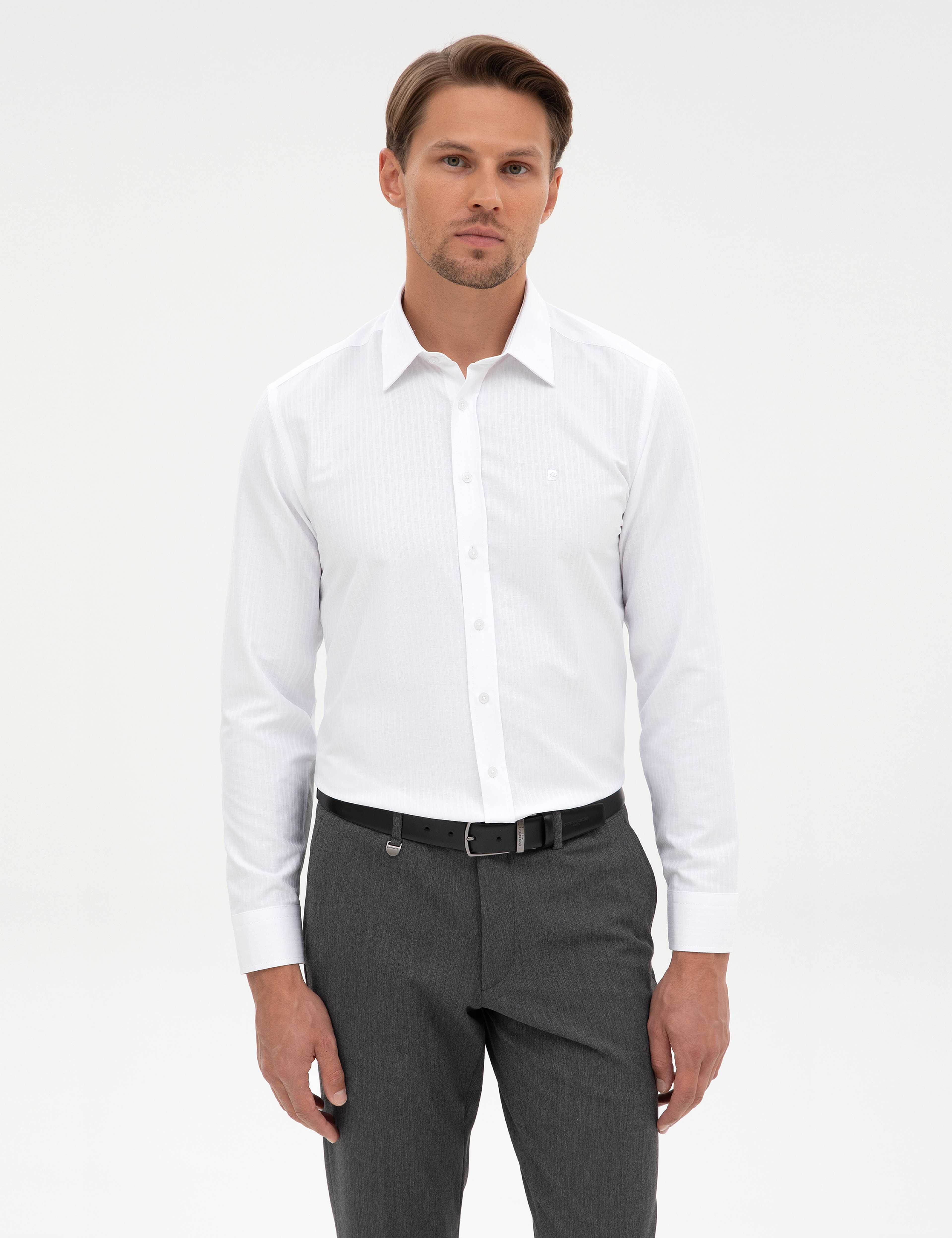 Beyaz Slim Fit Çizgi Dokulu Uzun Kollu Gömlek - Image 1