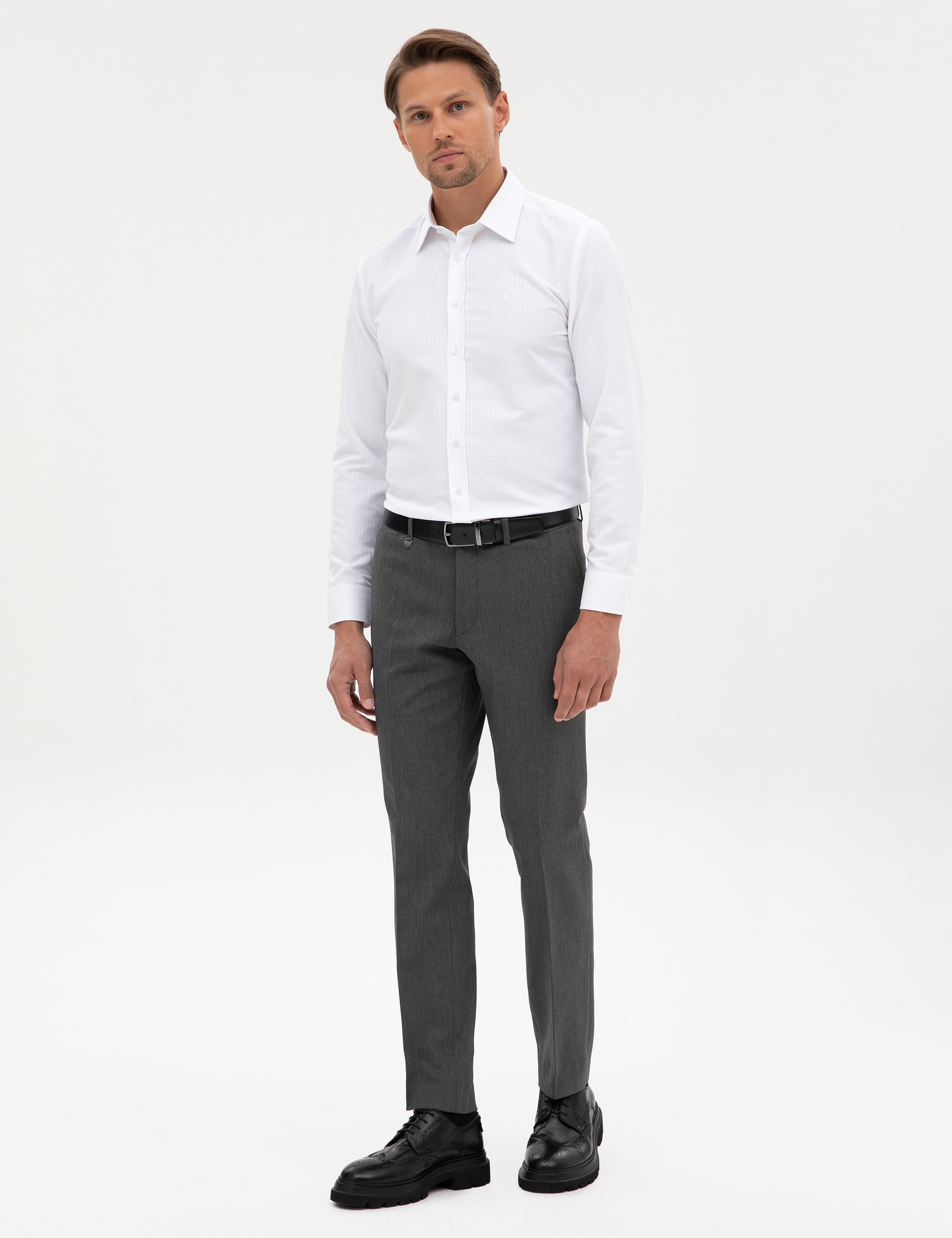 Beyaz Slim Fit Çizgi Dokulu Uzun Kollu Gömlek - Image 4