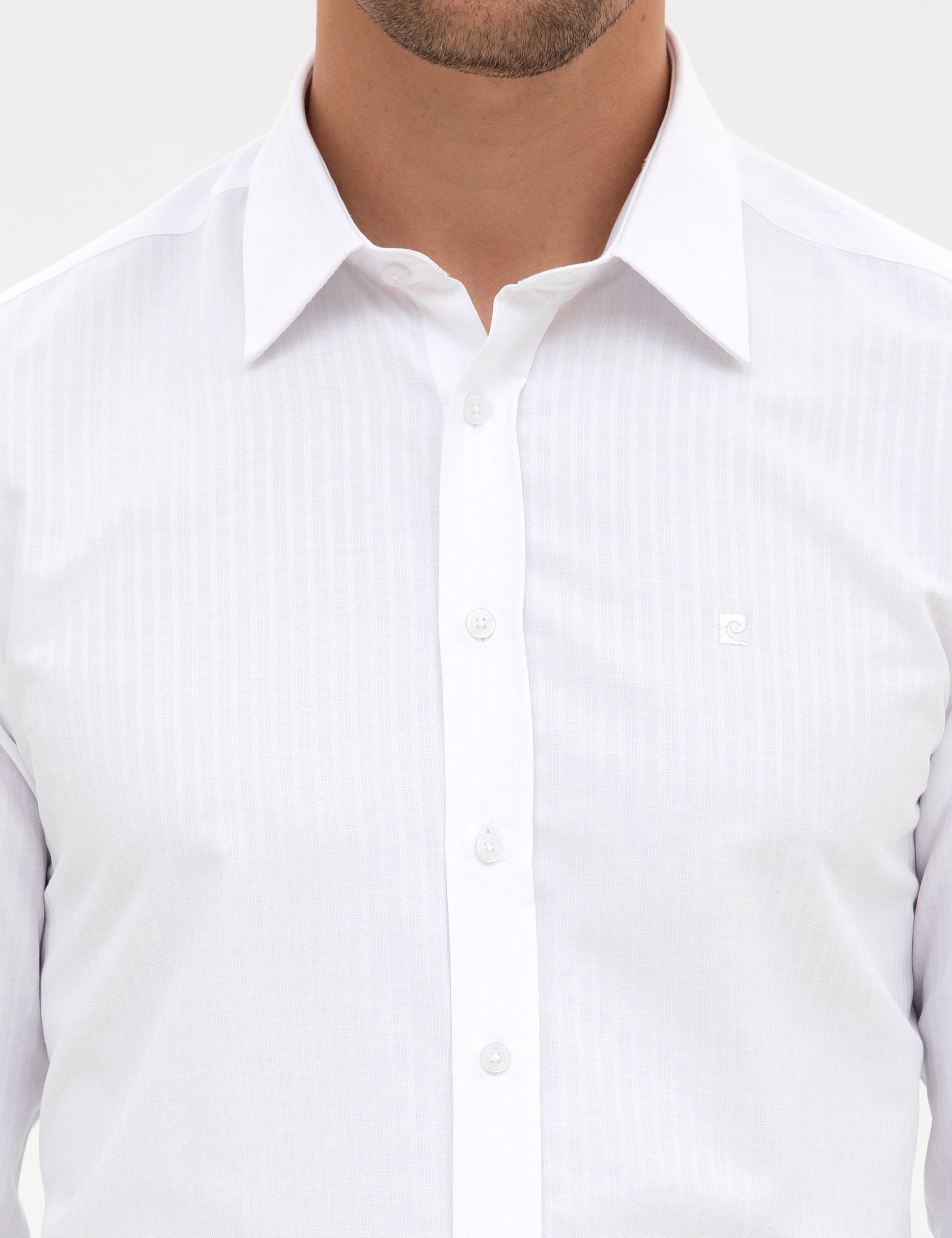 Beyaz Slim Fit Çizgi Dokulu Uzun Kollu Gömlek