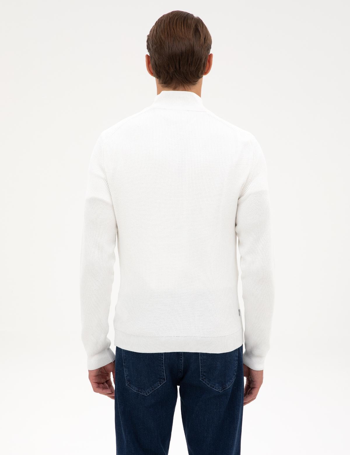 Ekru Slim Fit Dik Yaka Fermuarlı Triko Kazak - 50315732009