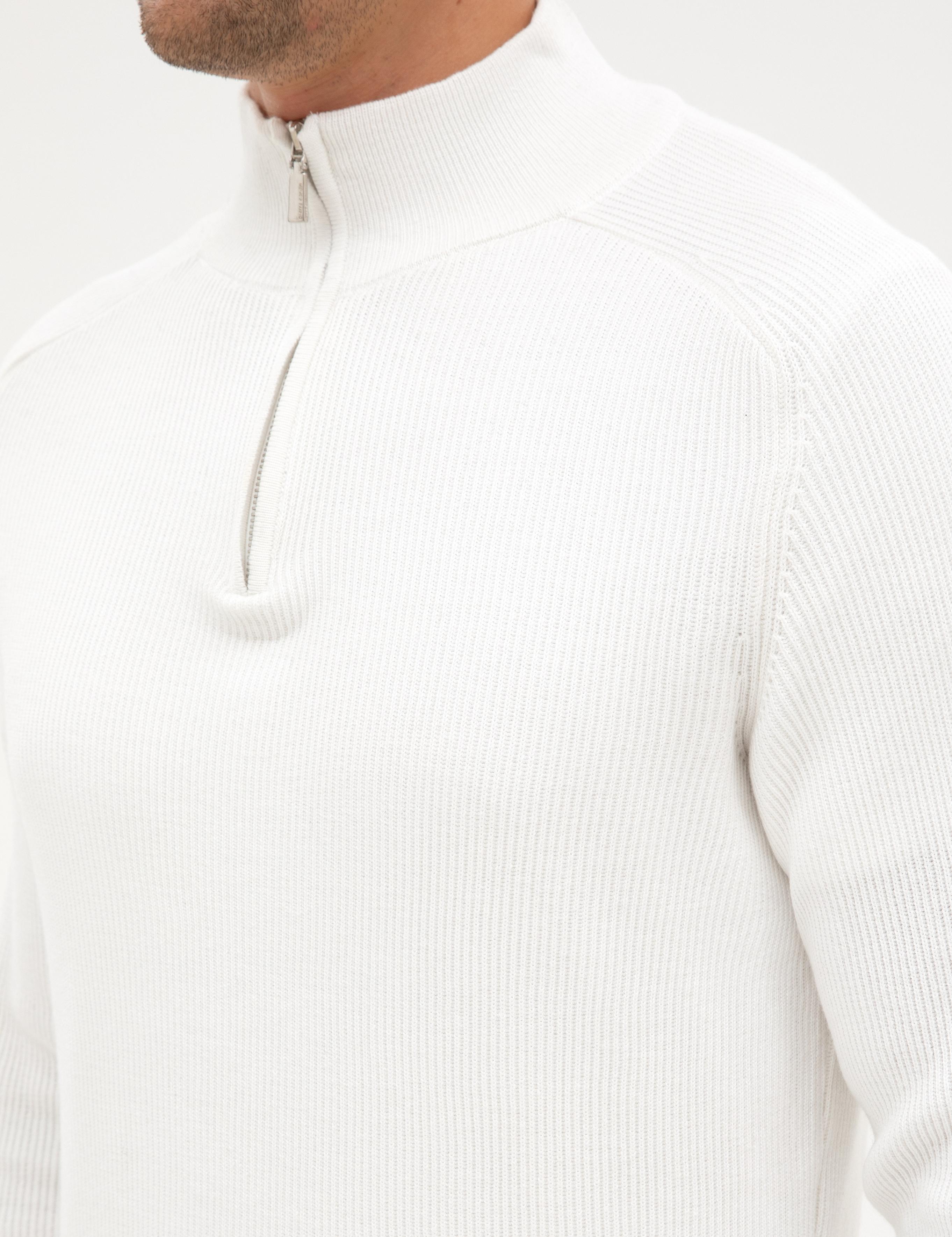 Ekru Slim Fit Dik Yaka Fermuarlı Triko Kazak